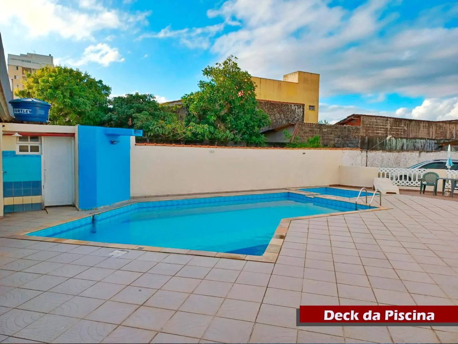 Swimming pool in Rial Hotel