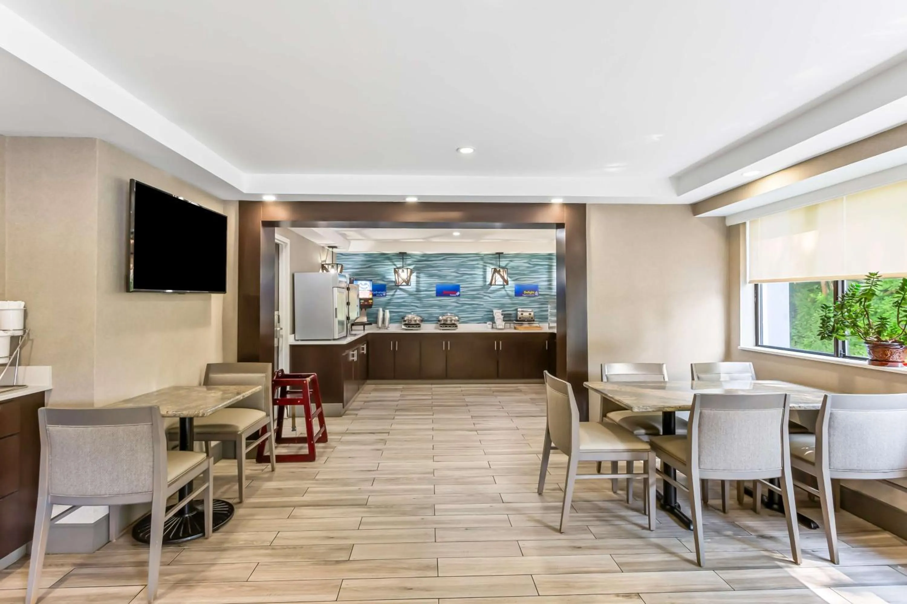 Breakfast in Best Western West Lebanon-Hanover