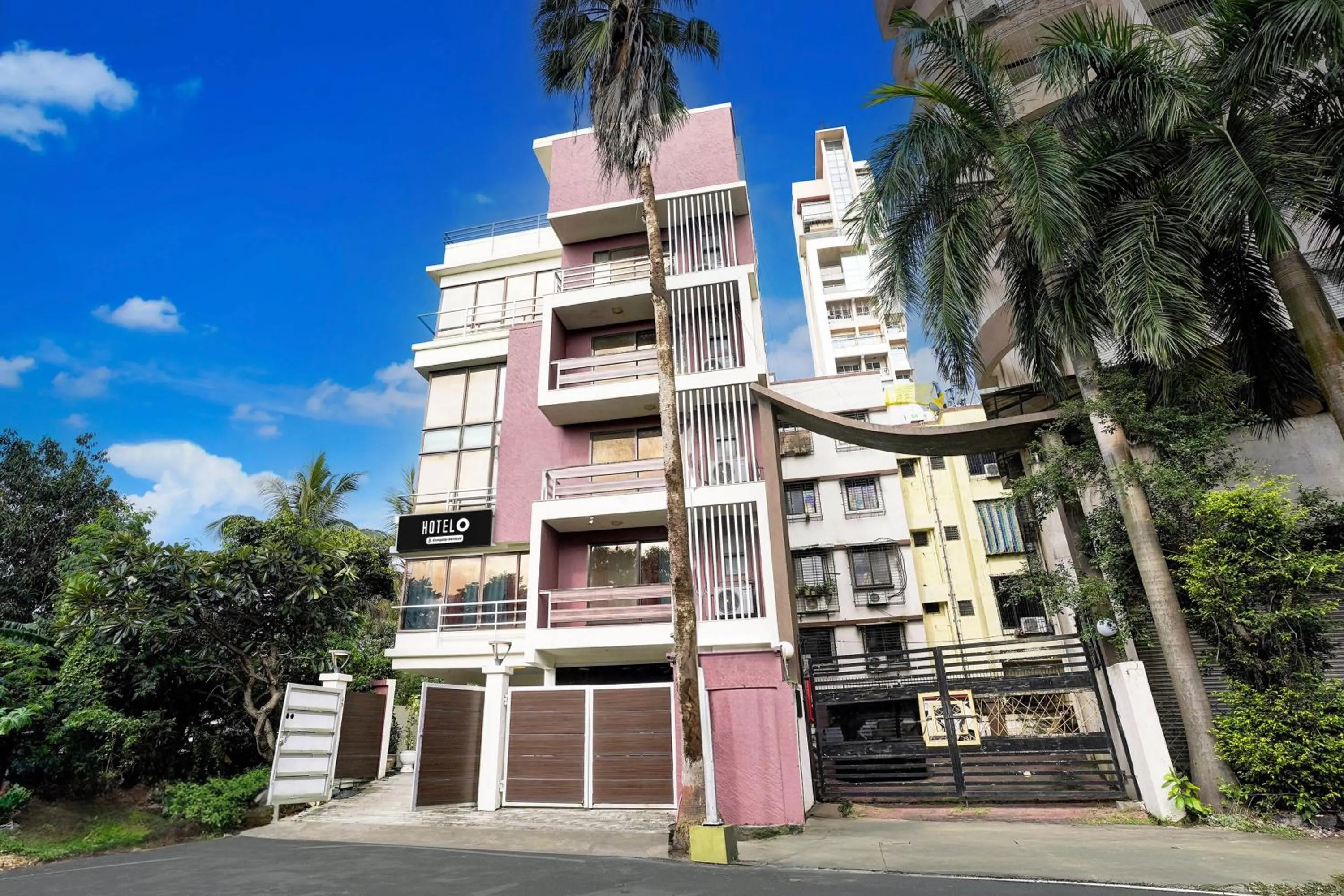 Facade/entrance in Super Hotel O Seawoods Near Palm Beach Road Formerly Sai Roop
