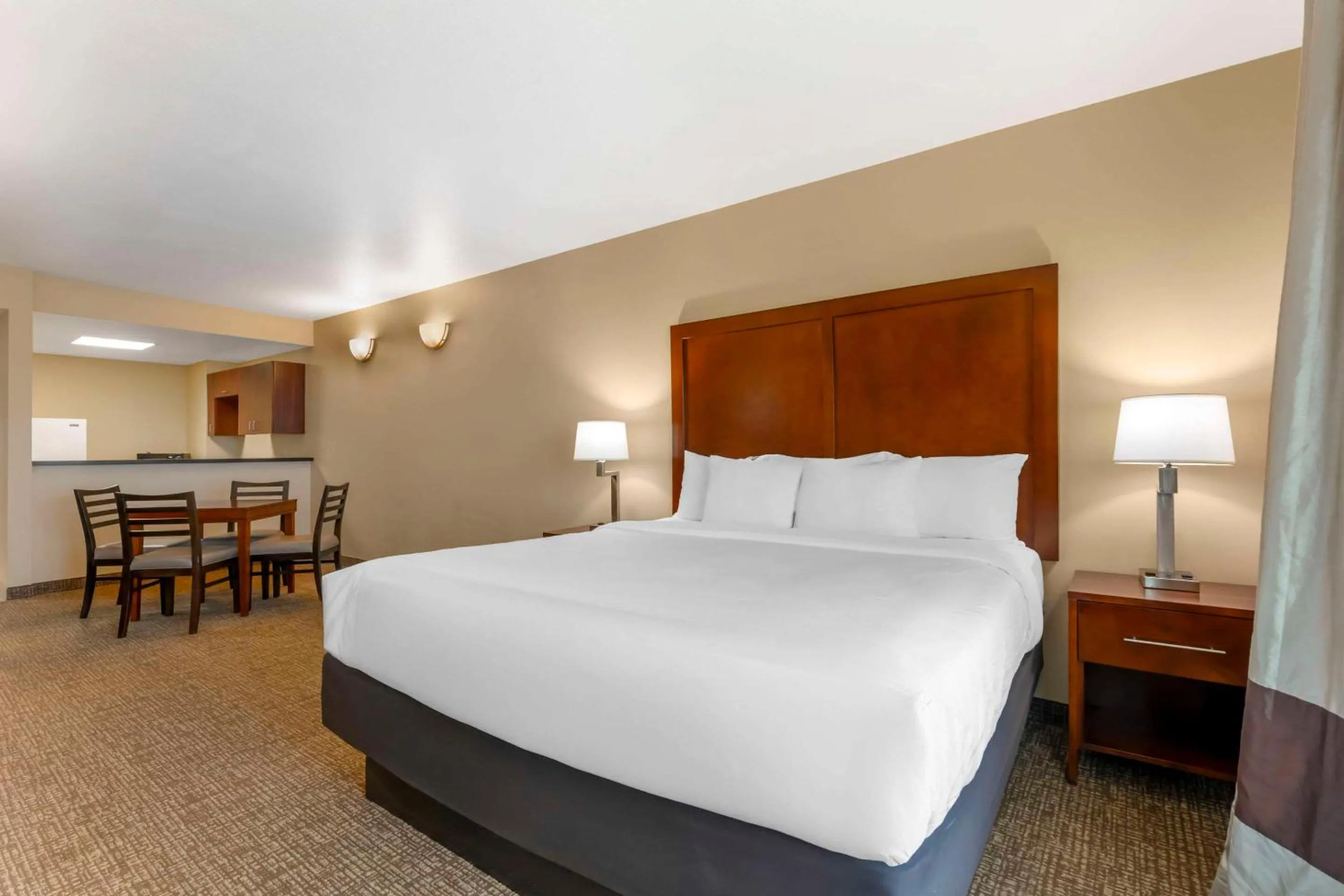 Bedroom in Comfort Inn & Suites Tavares North