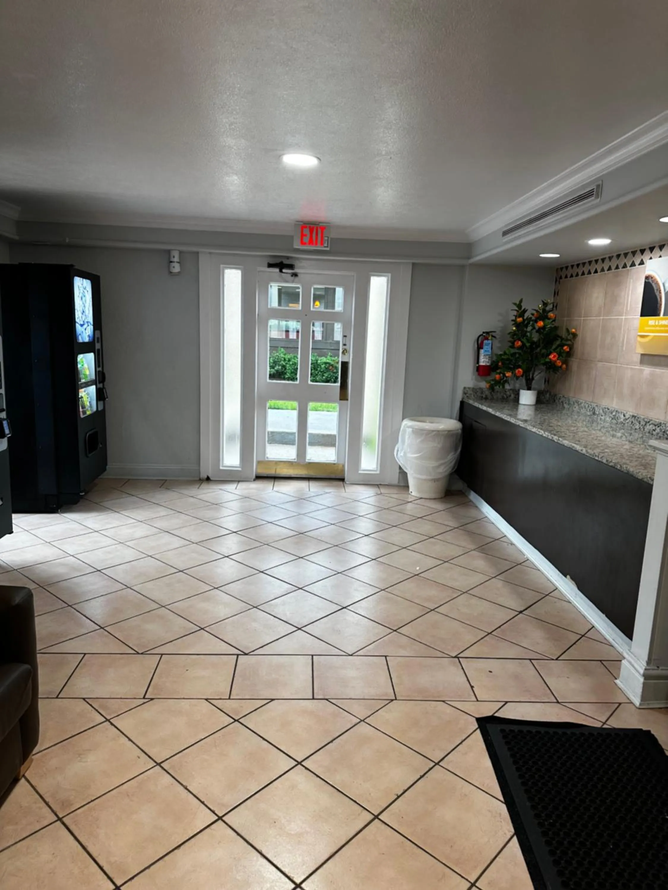 Coffee/tea facilities in Motel 6-Hazelwood, MO