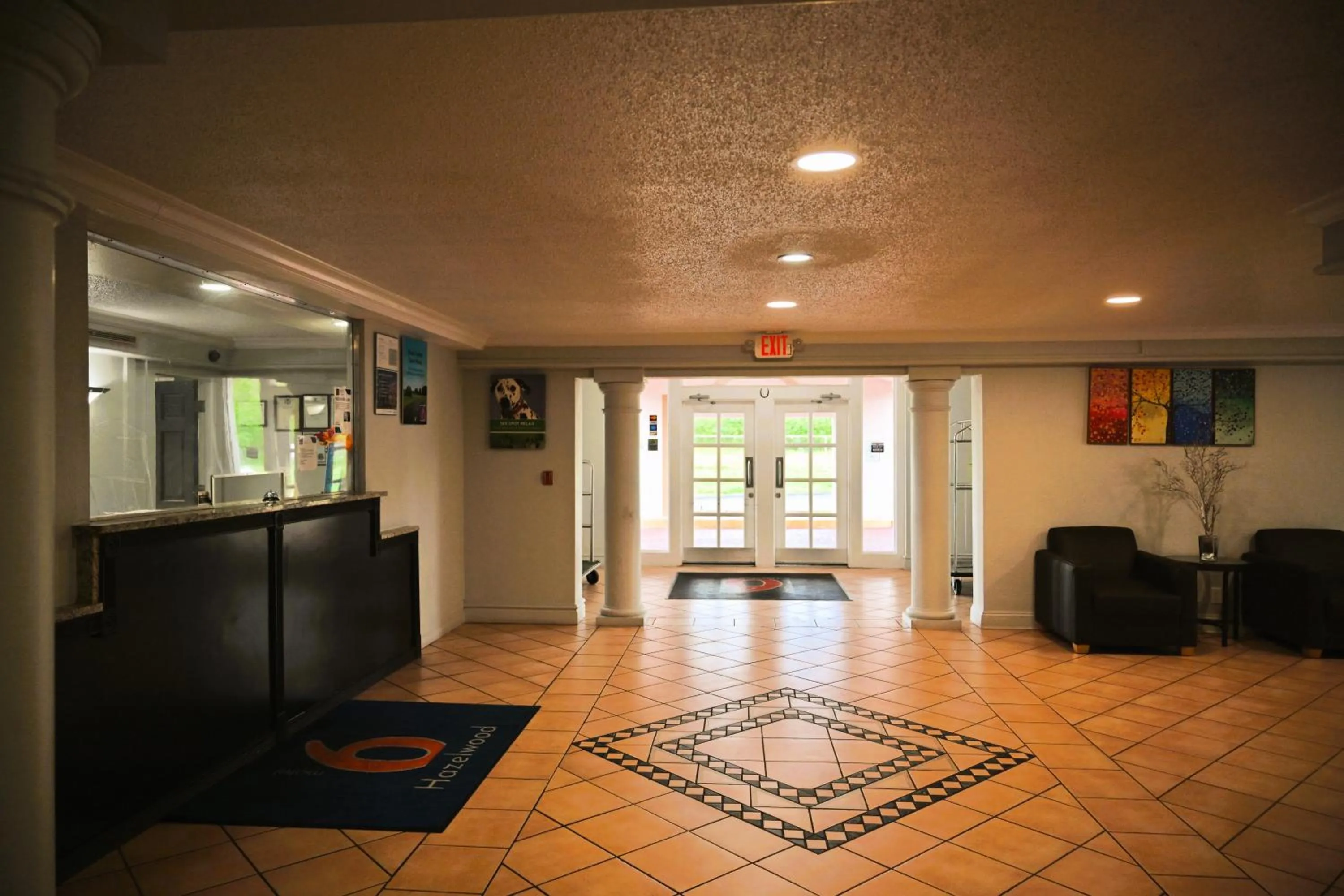Lobby or reception in Motel 6-Hazelwood, MO