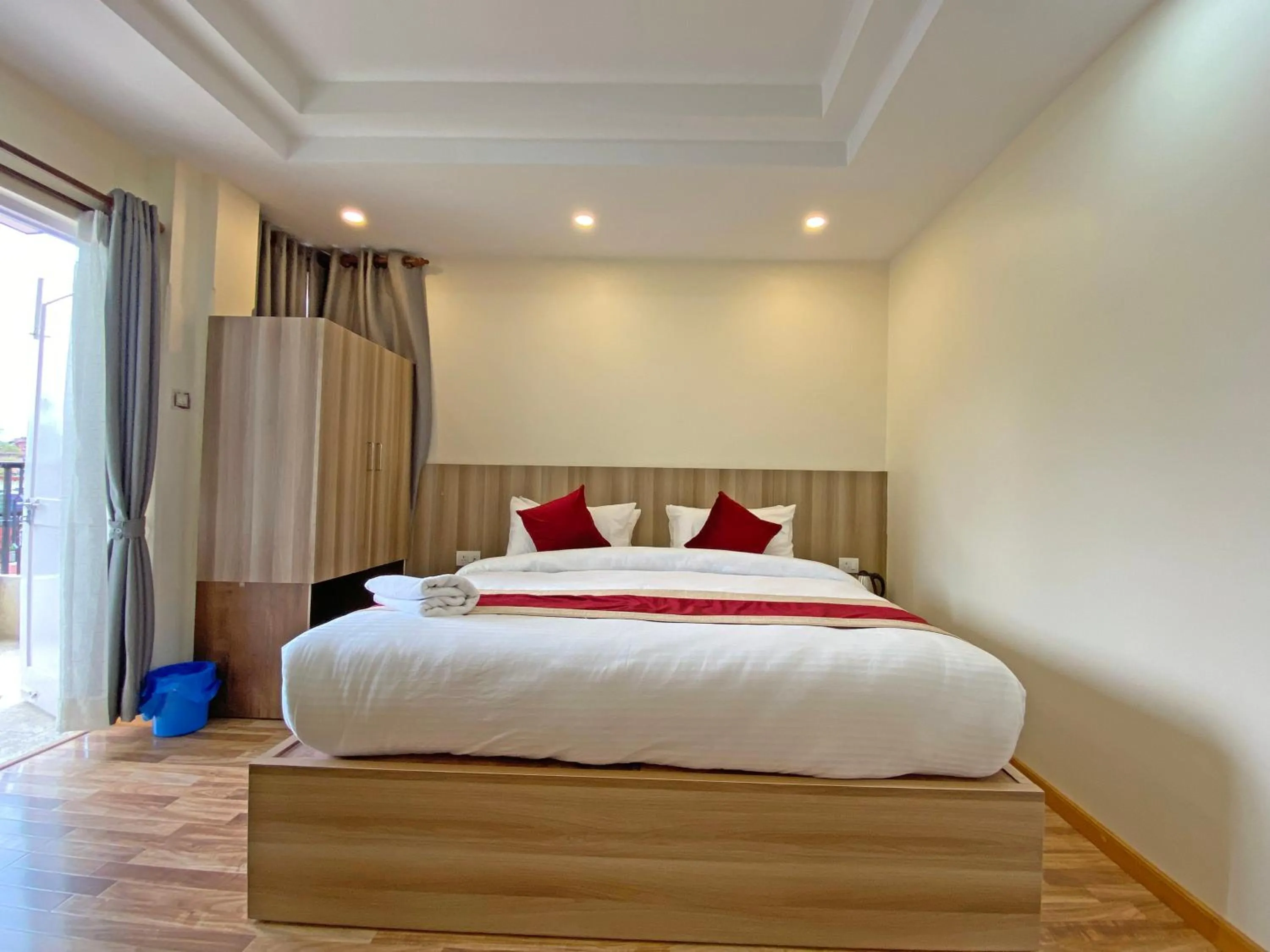 Bed in Hotel Royal Emperor