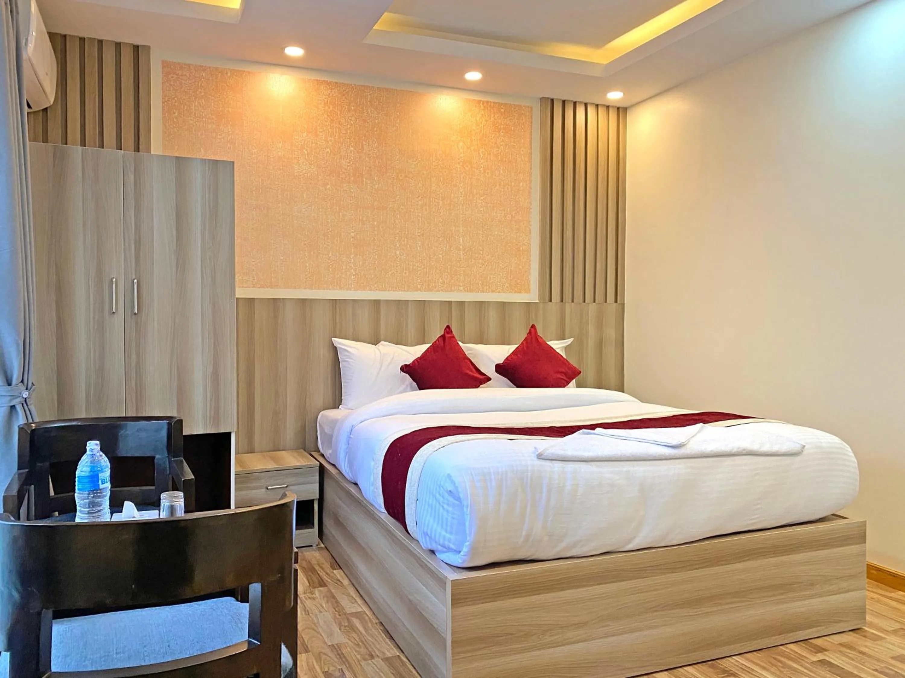 Bed in Hotel Royal Emperor