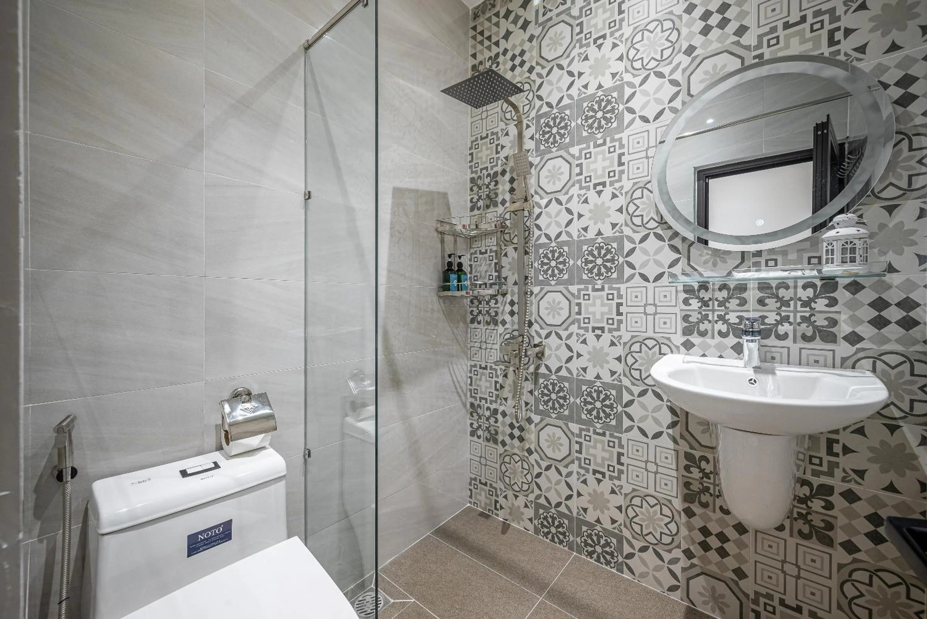 Shower in Cozrum Homes - Cozytel Residence