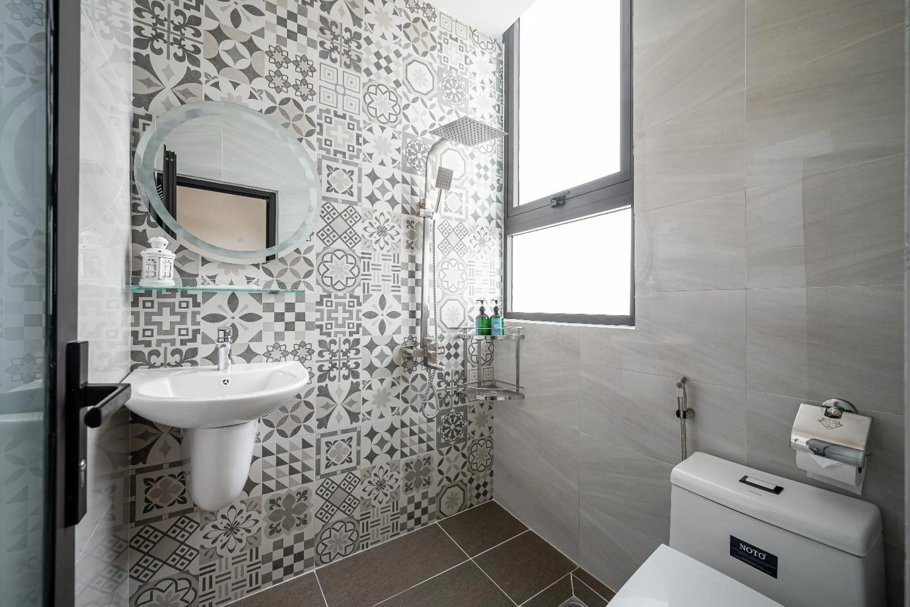 Shower in Cozrum Homes - Cozytel Residence