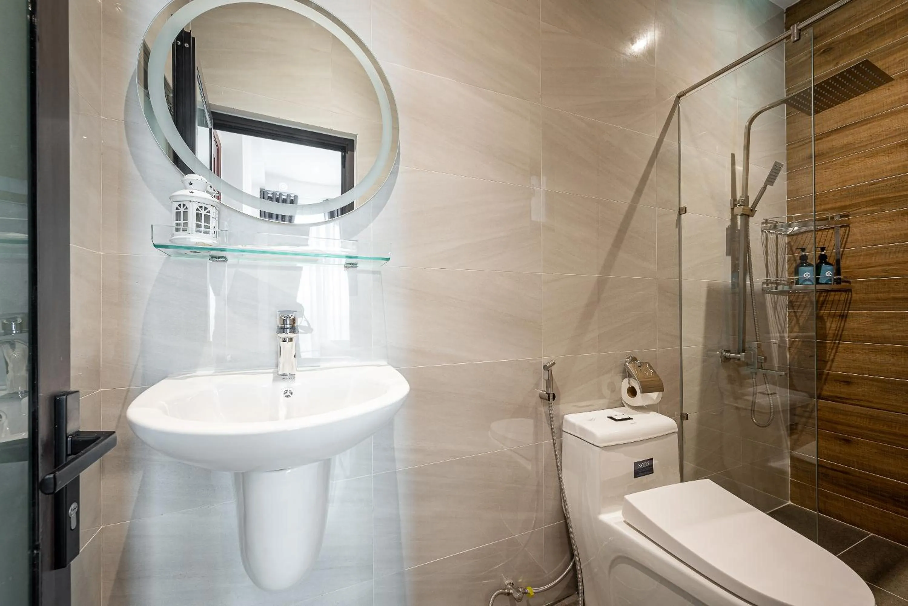 Shower in Cozrum Homes - Cozytel Residence