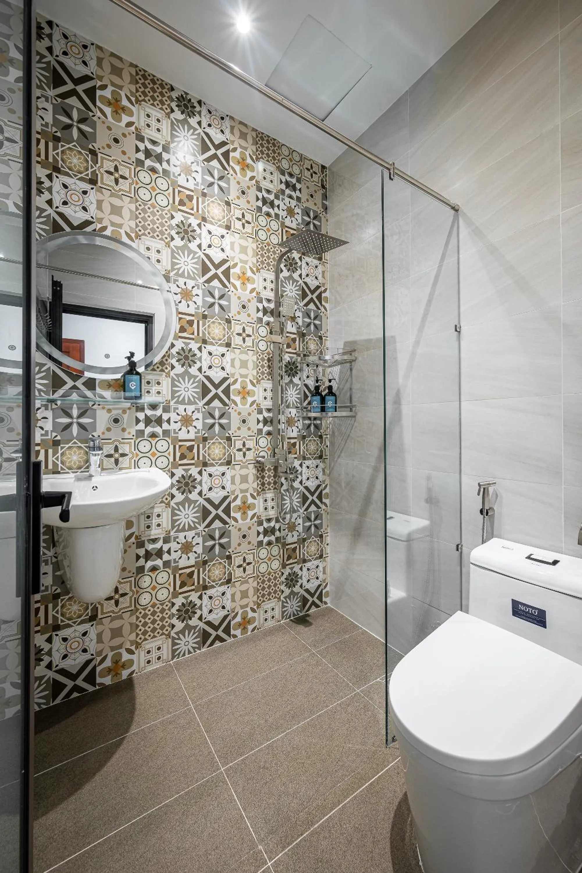 Shower in Cozrum Homes - Cozytel Residence