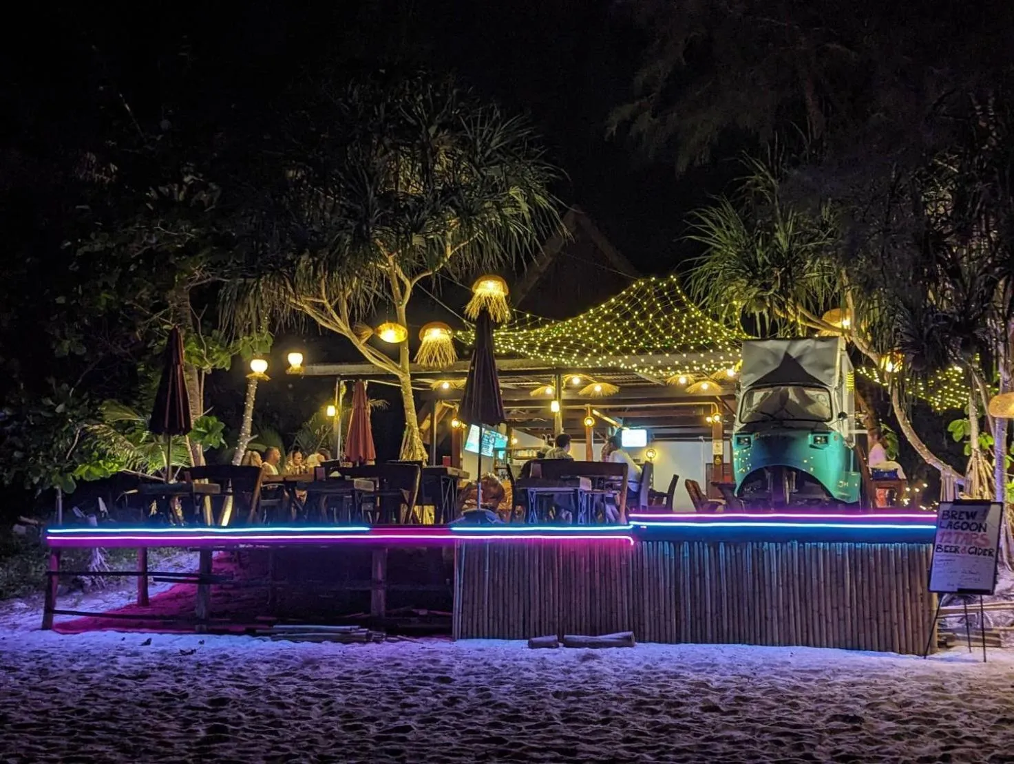 Restaurant/places to eat in Ziggy Stardust