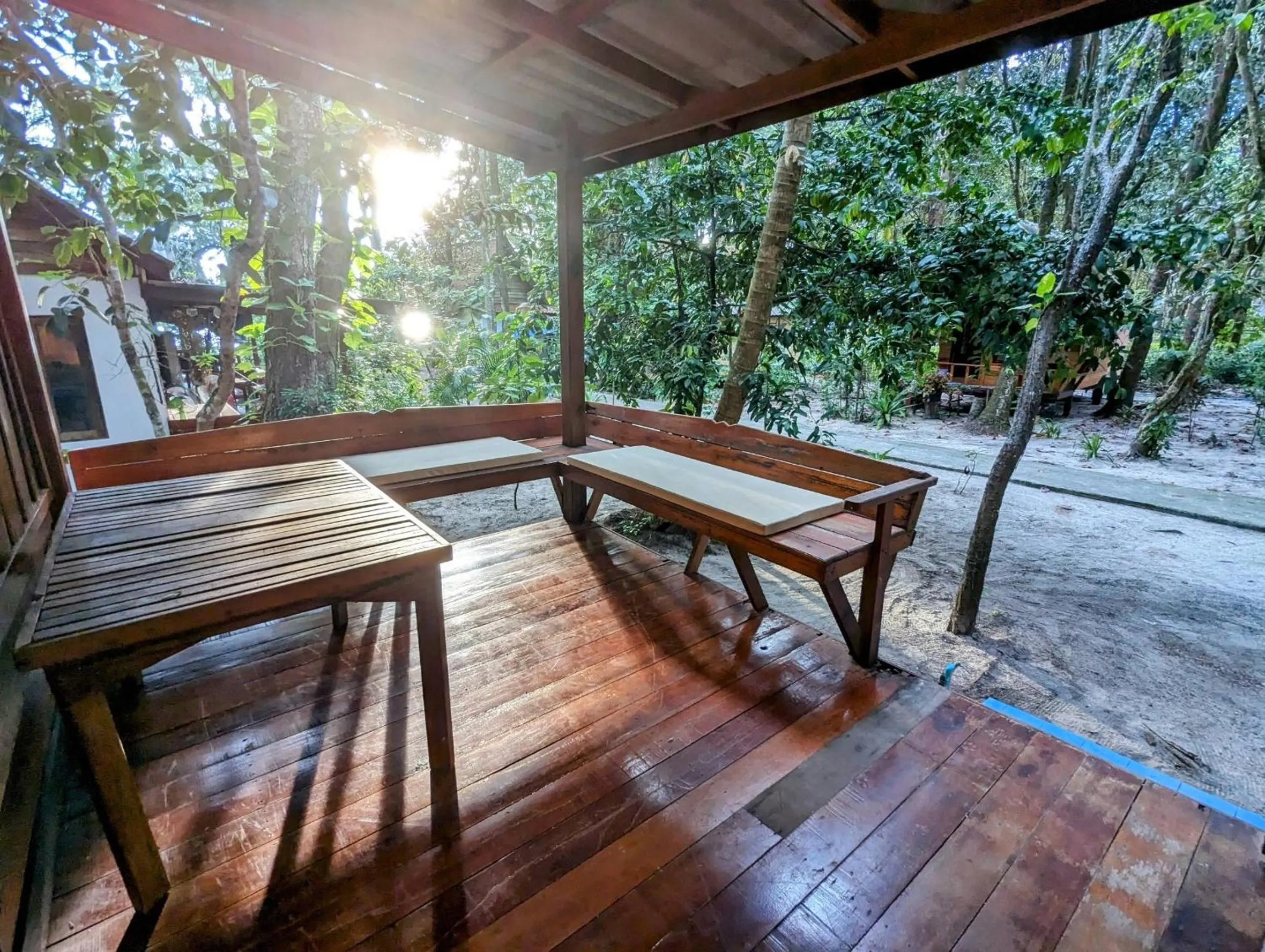 Patio in Ziggy Stardust