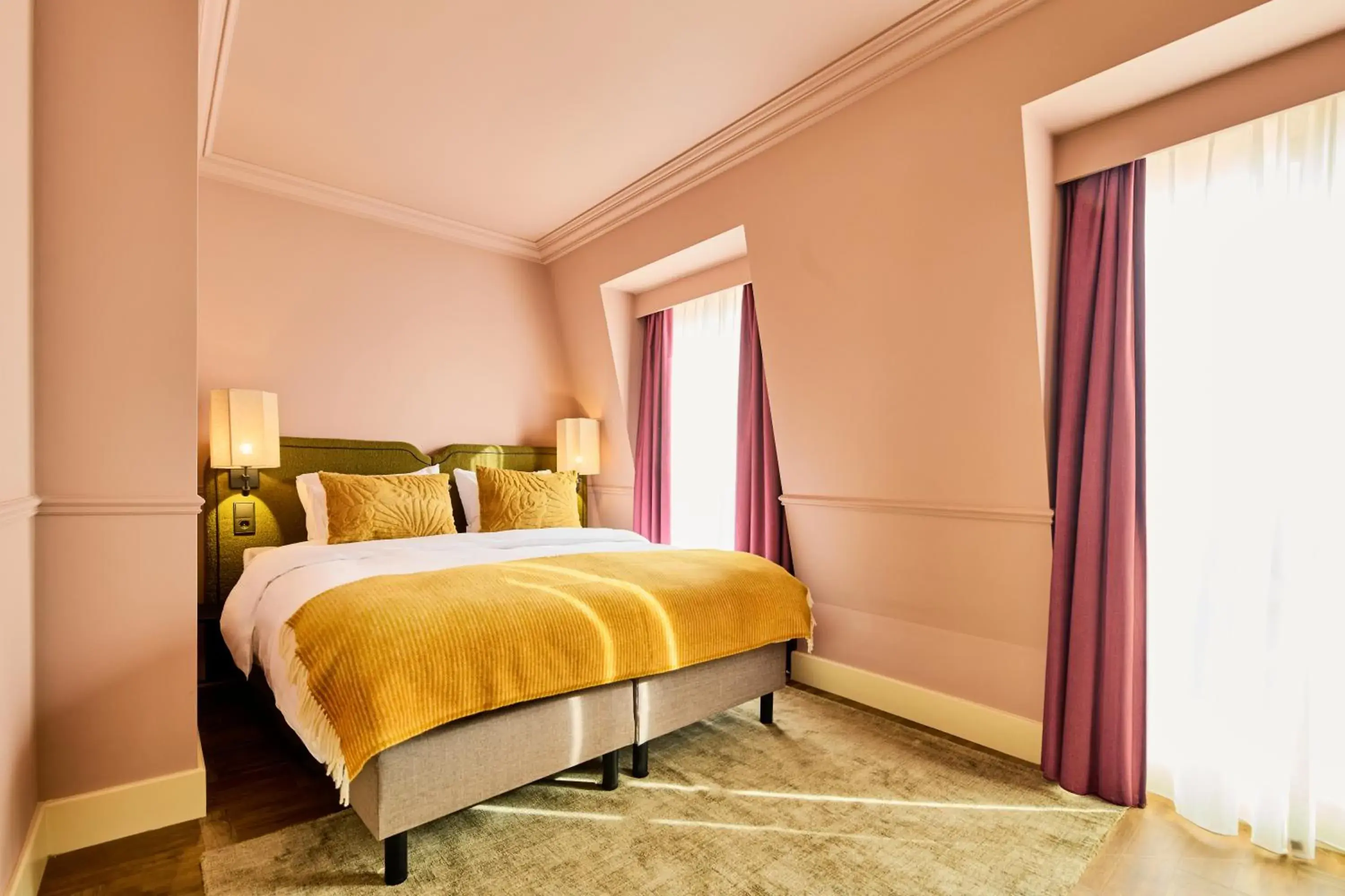 Deluxe Double Room in ARQ Paleis Hotel Deluxe Double Room in ARQ Paleis Hotel