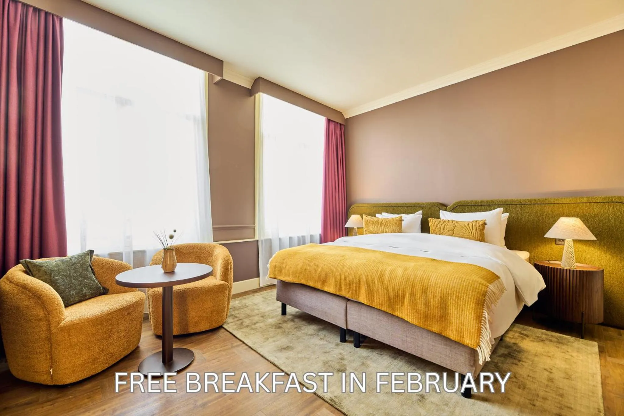 Bed in ARQ Paleis Hotel