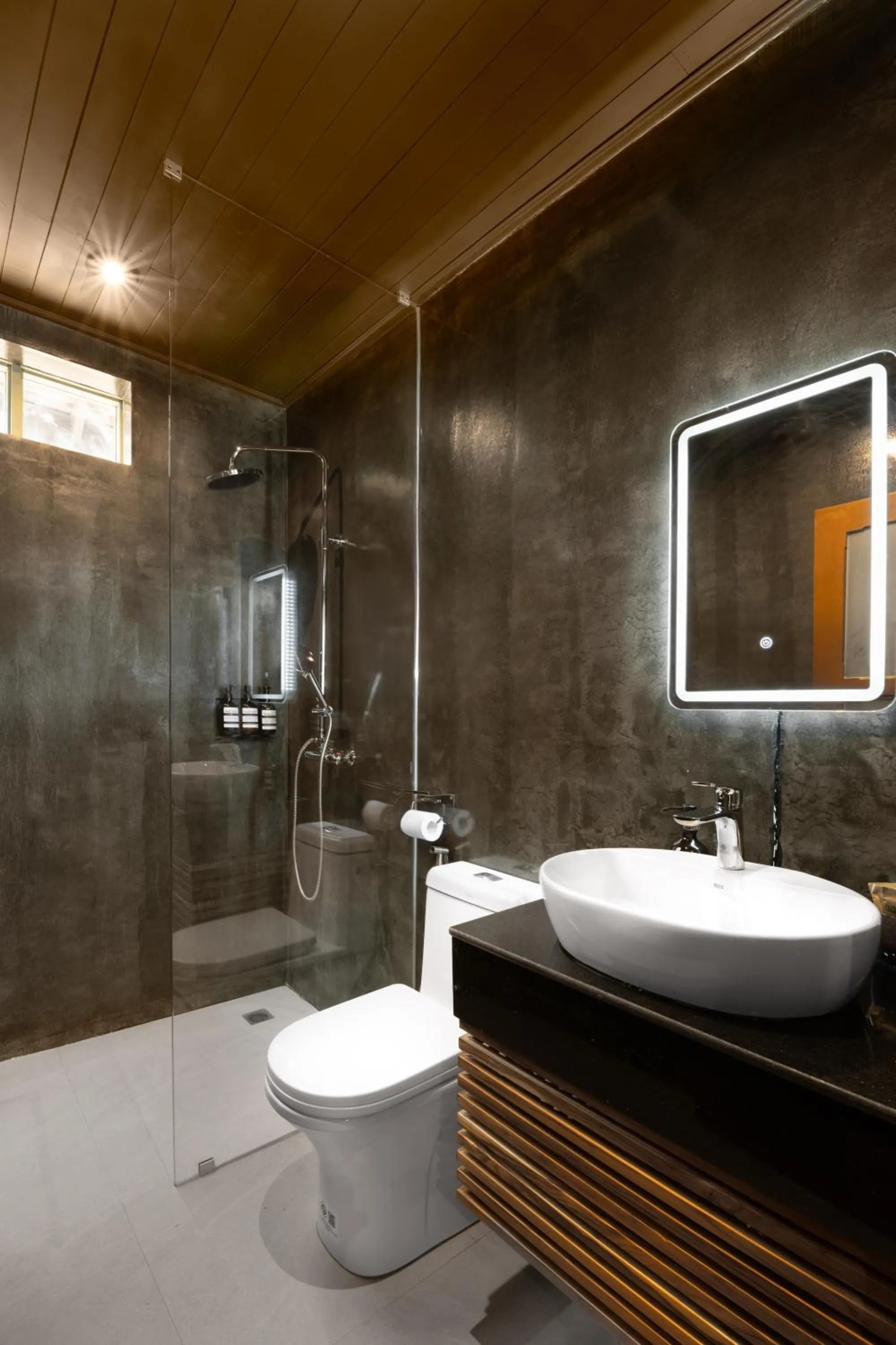 Shower in Nava Luang Prabang Hotel