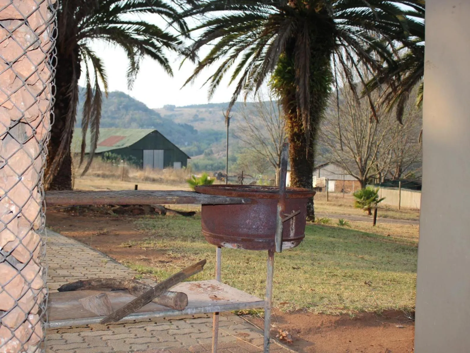 BBQ facilities in Emahlathini Guest Farm