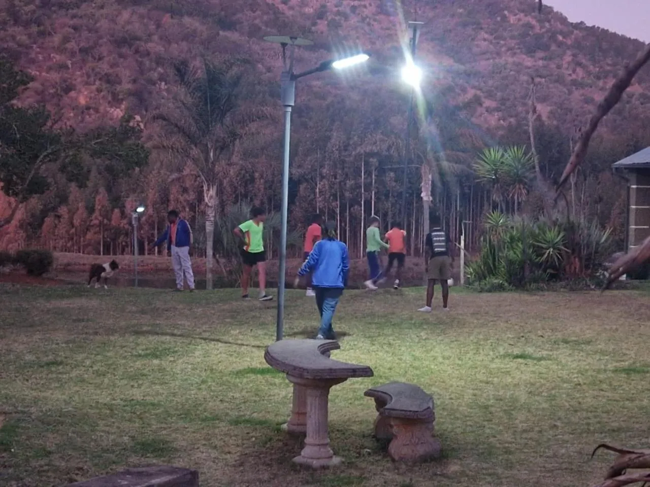 Emahlathini Guest Farm