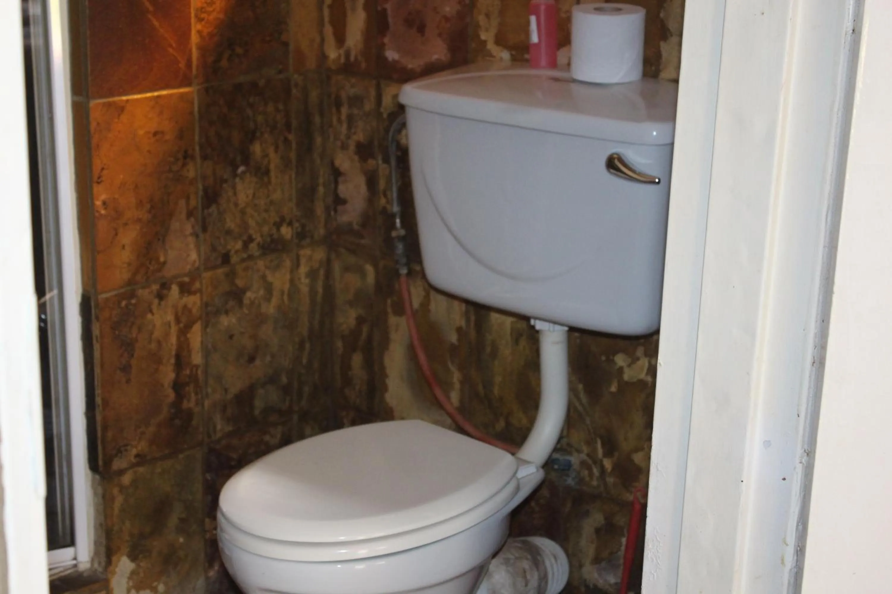 Emahlathini Guest Farm