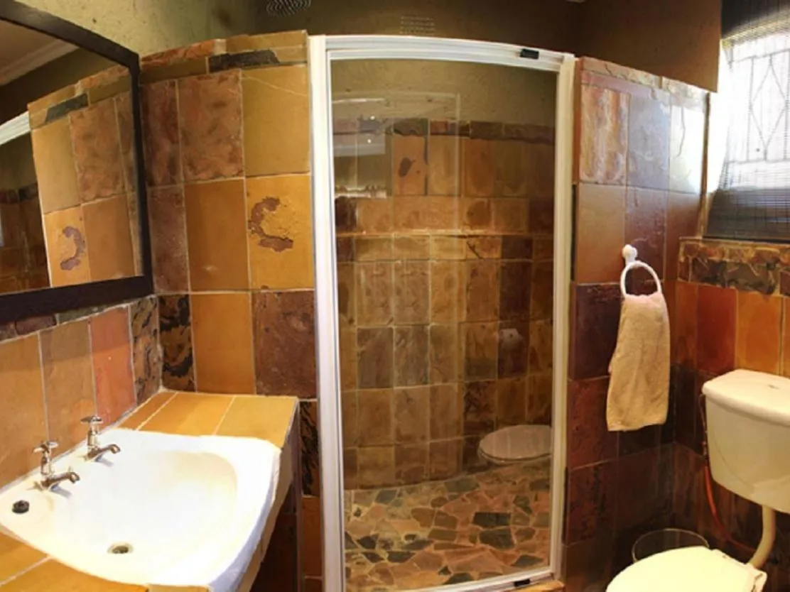 Bathroom in Emahlathini Guest Farm