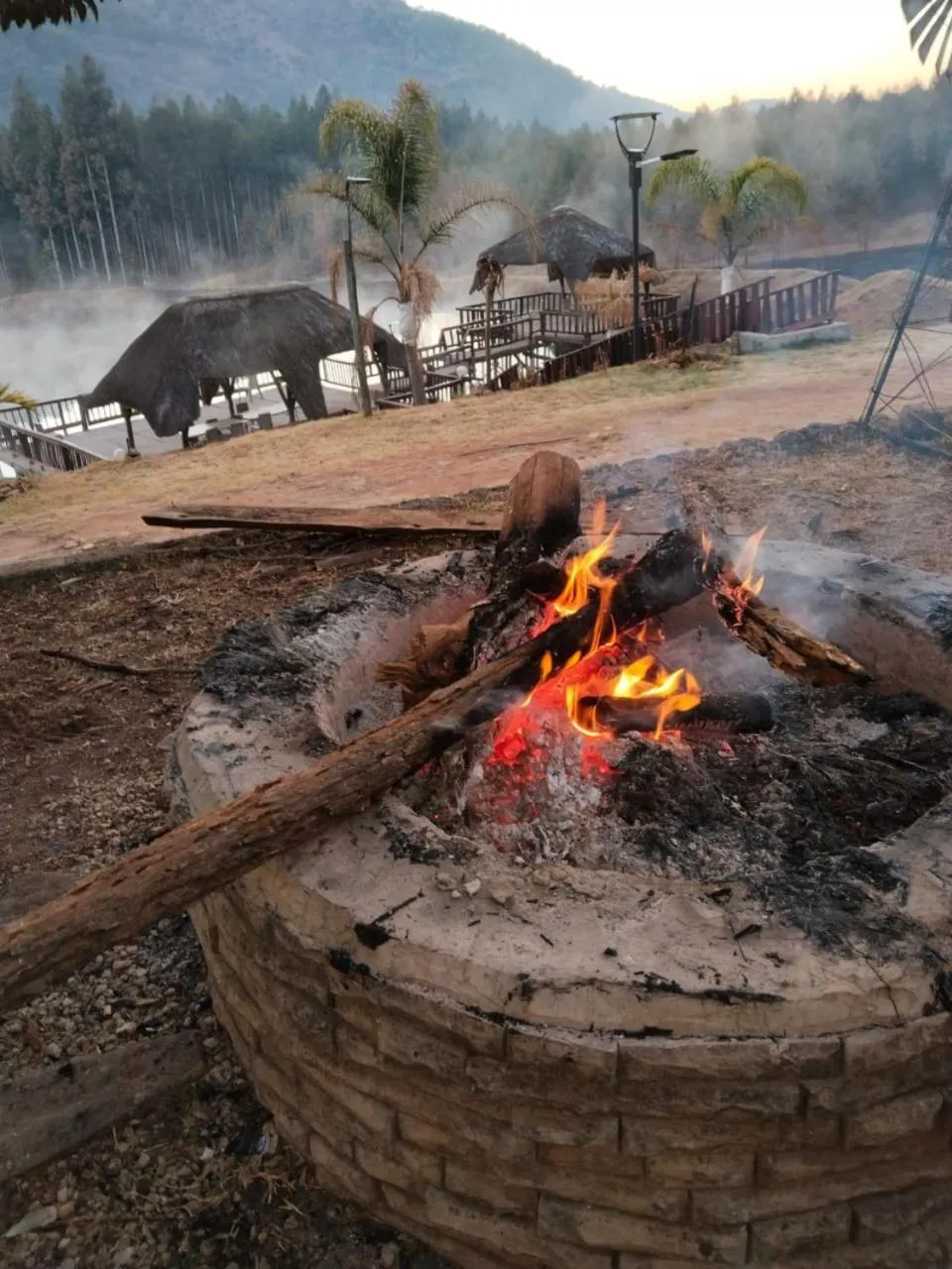 Emahlathini Guest Farm