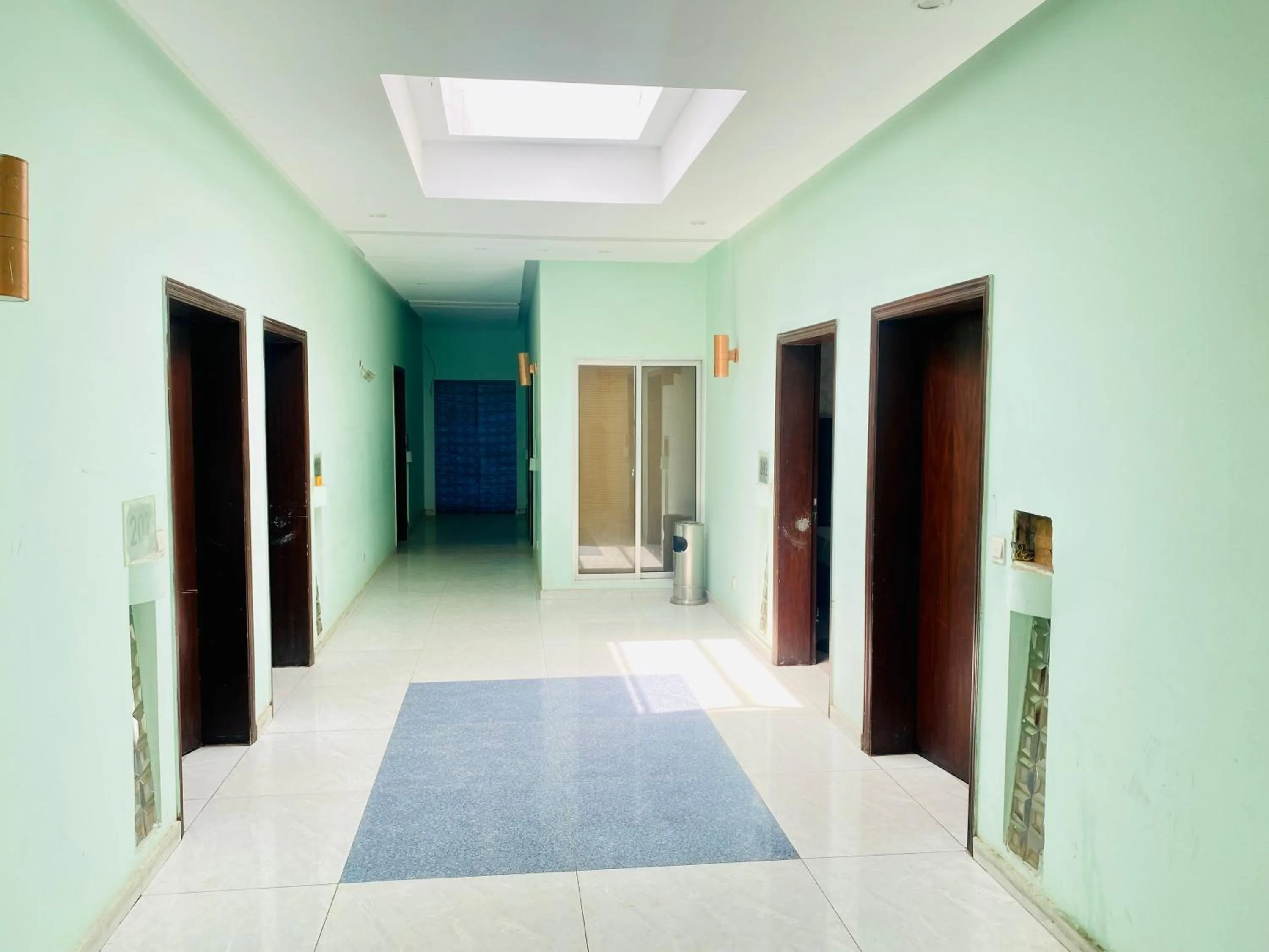 Lobby or reception in HOTEL ROYAL ONE