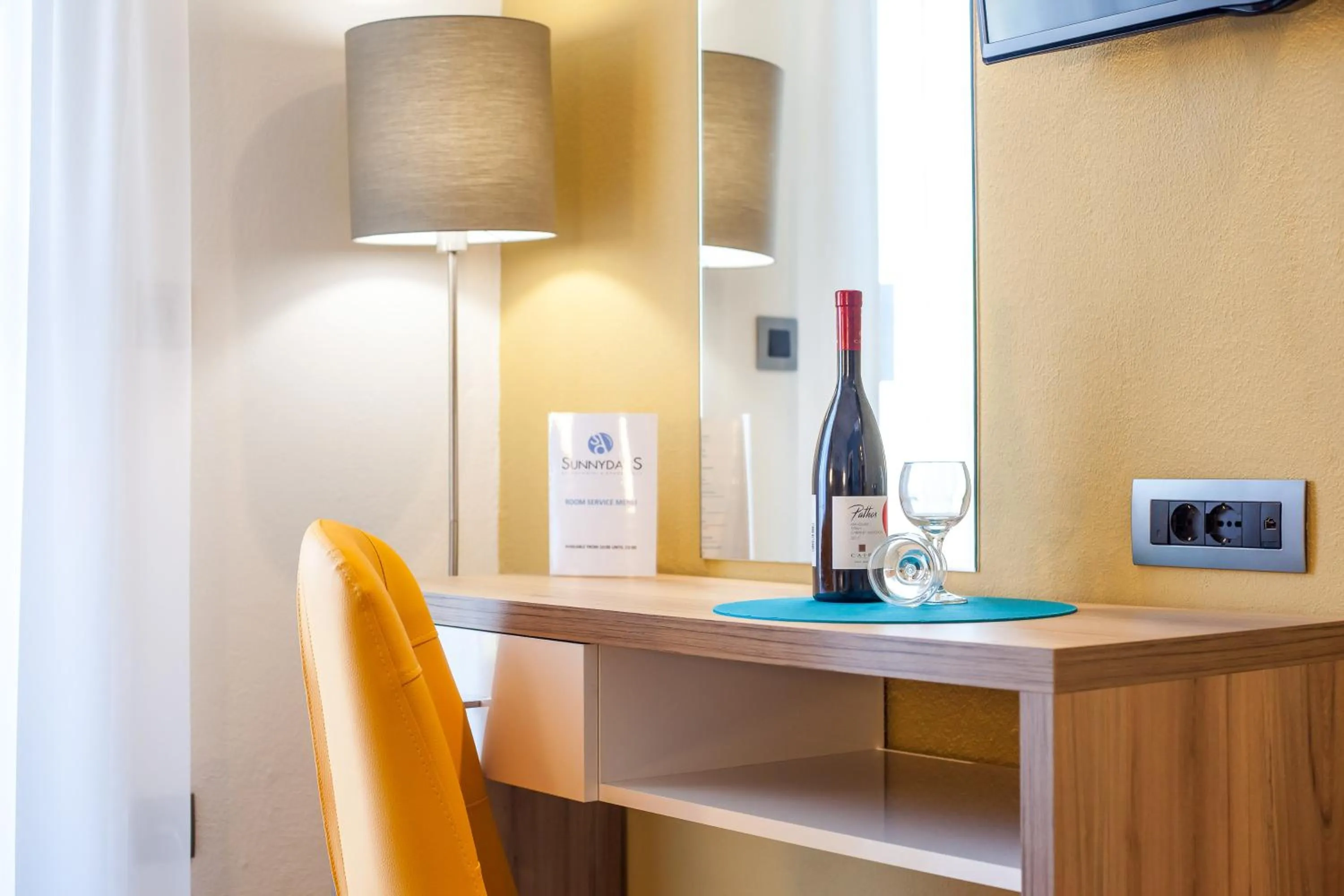 Seating area in Sunny Days Hotel