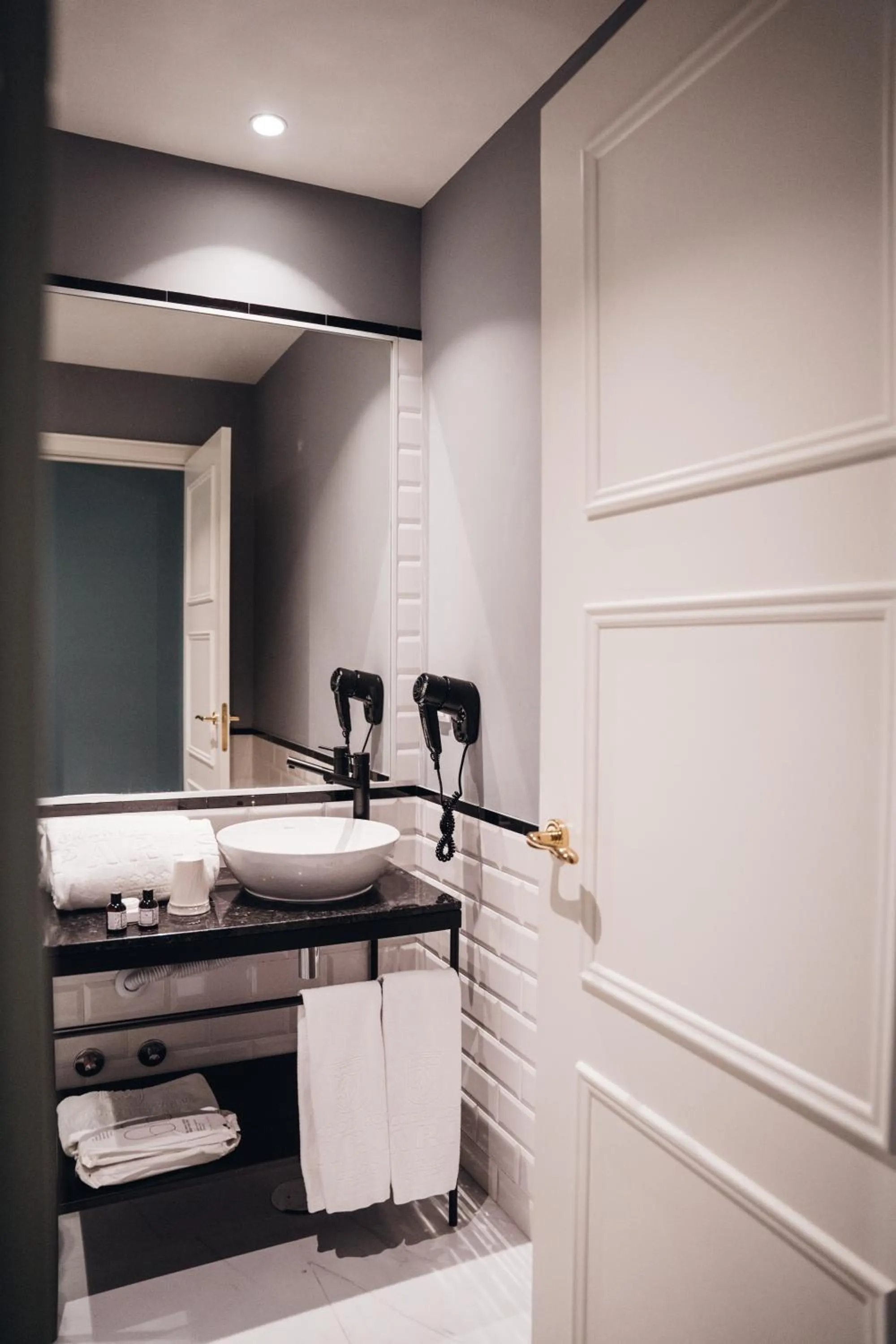 GRANDE HOTEL PARIS by STAY HOTELS