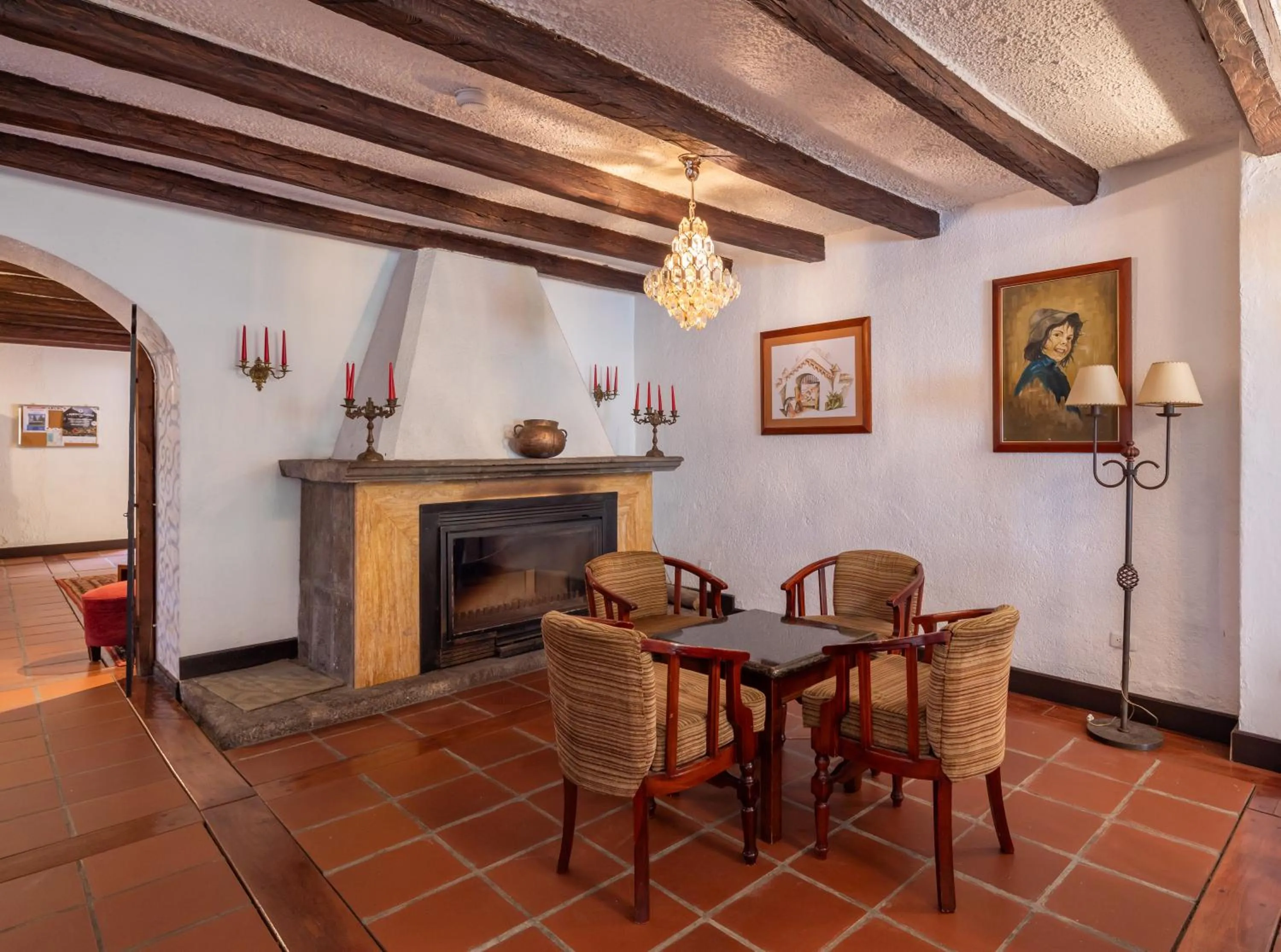 Lounge or bar in San Jose de Puembo Quito Airport, an Ascend Collection Hotel