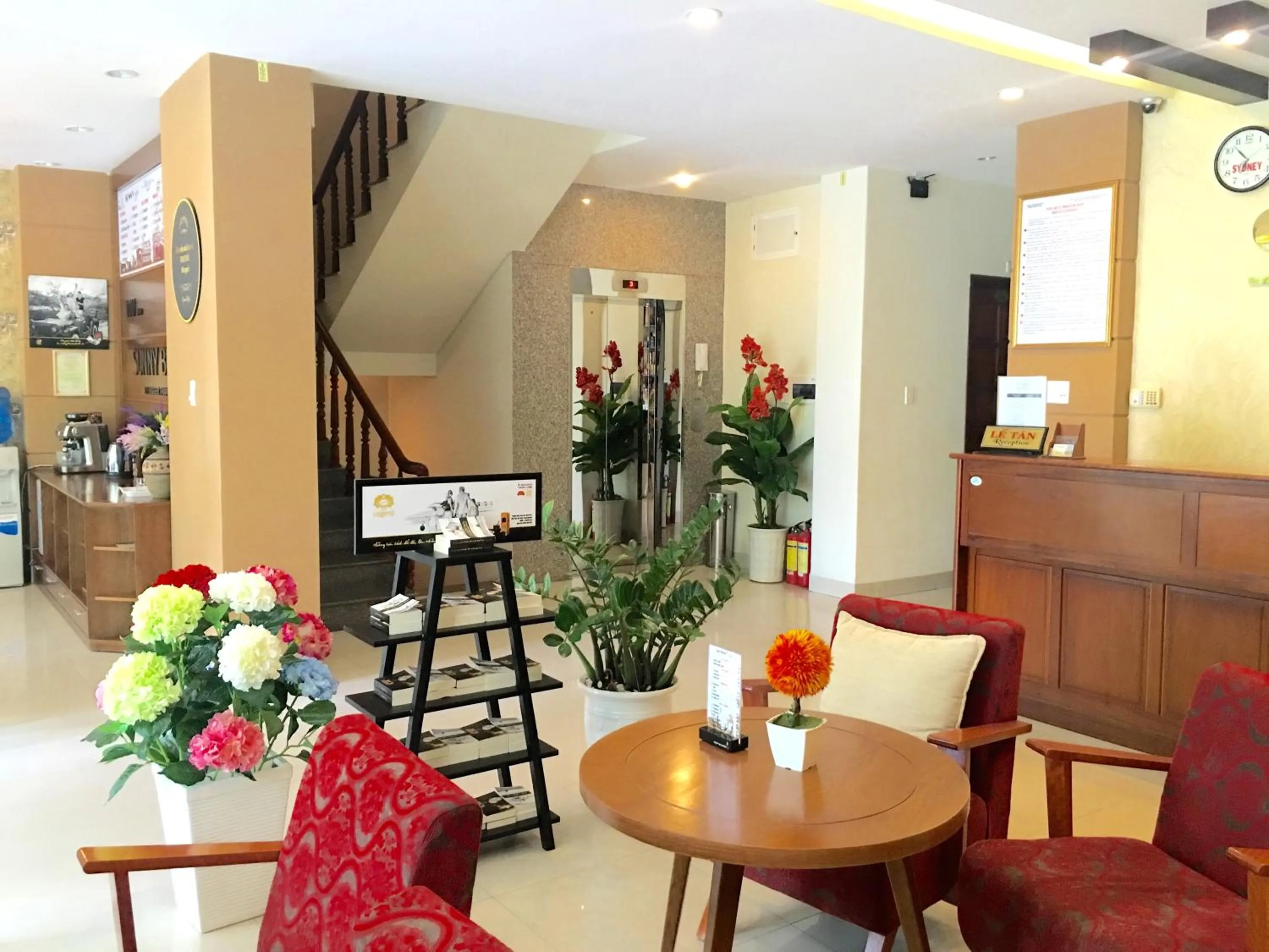 Restaurant/places to eat in Sunny Beach Hotel & Apartment