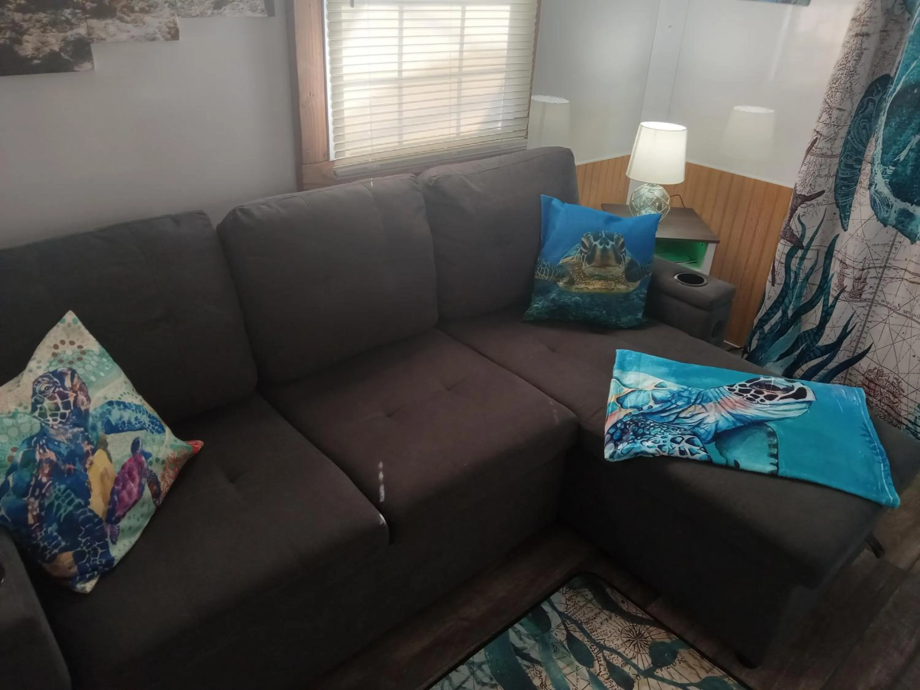 Living room in Treasure Harbor