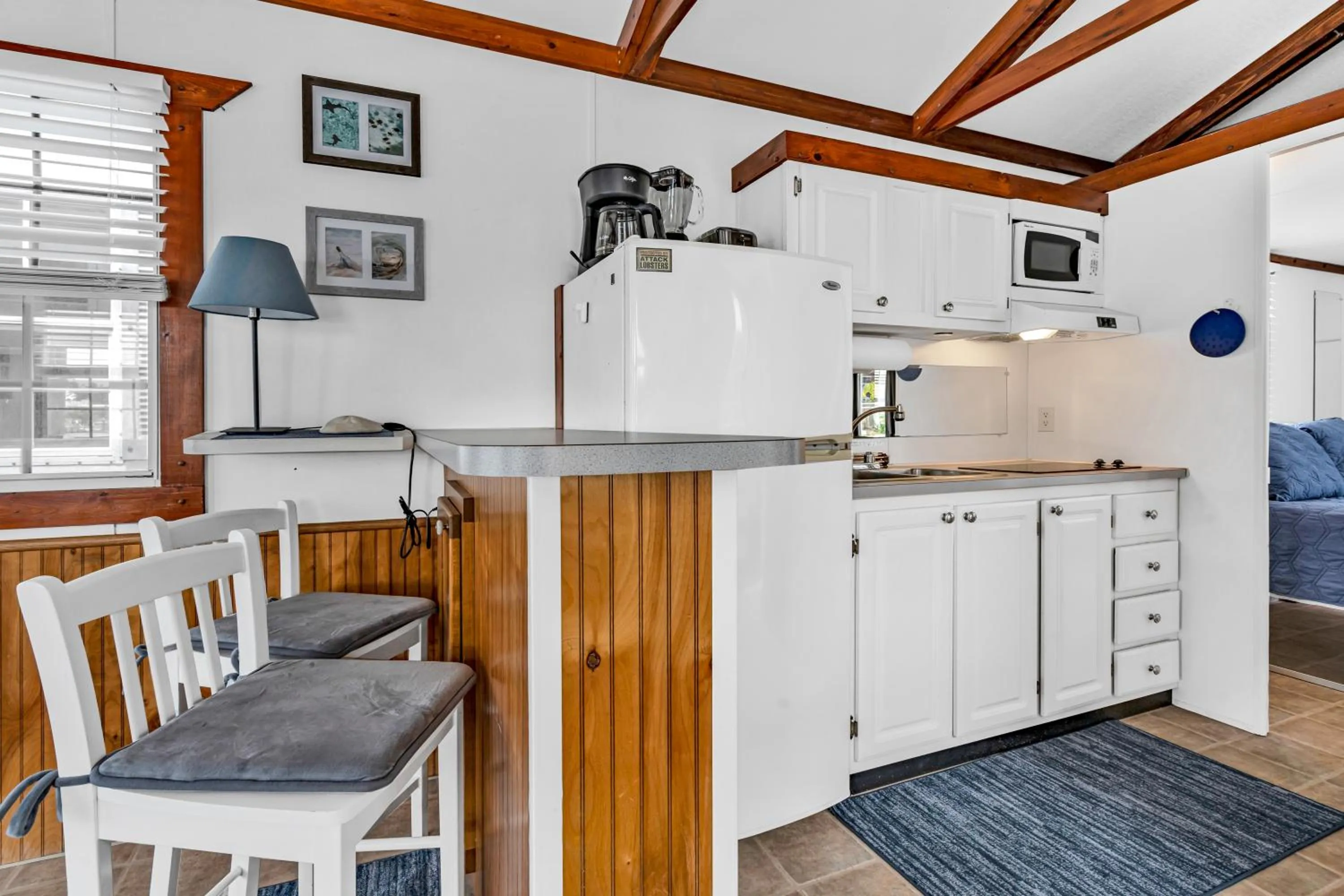 Kitchen or kitchenette in Treasure Harbor