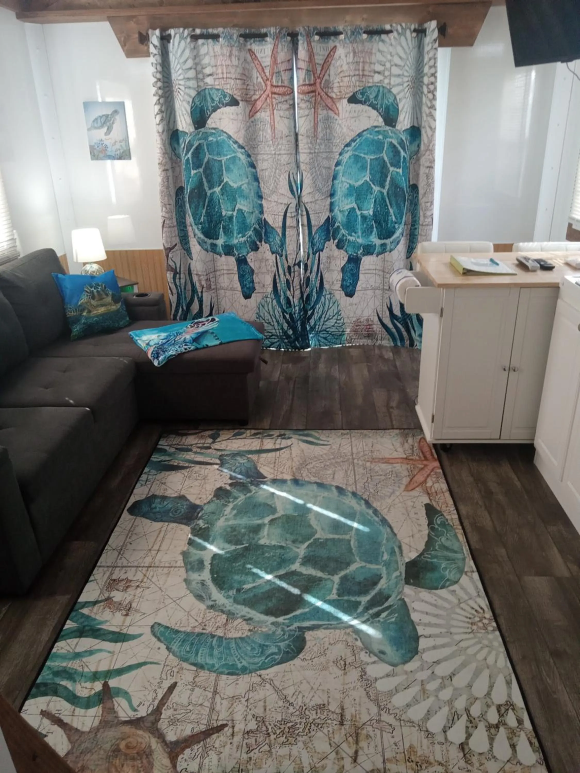 Living room in Treasure Harbor