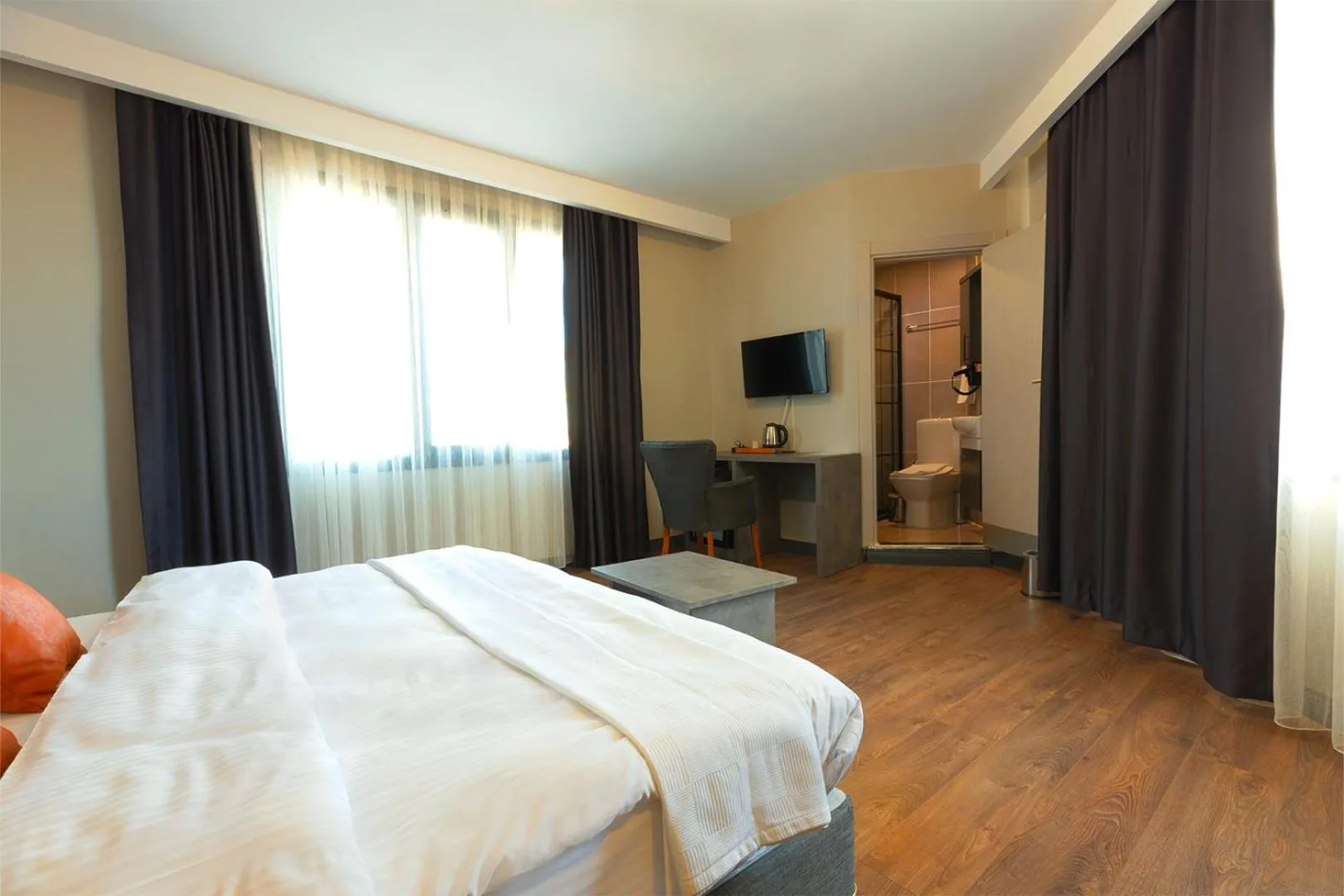 Photo of the whole room, Bed in Grand royal hotel