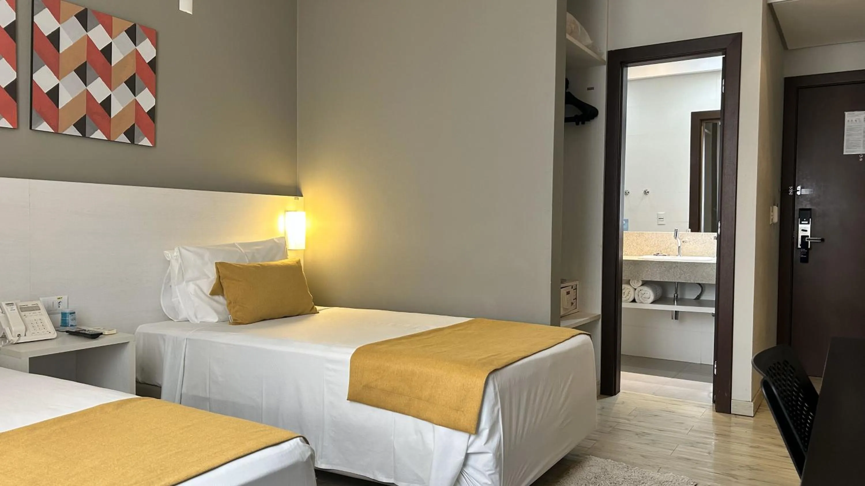 Bed in Comfort Hotel & Suítes Rondonópolis