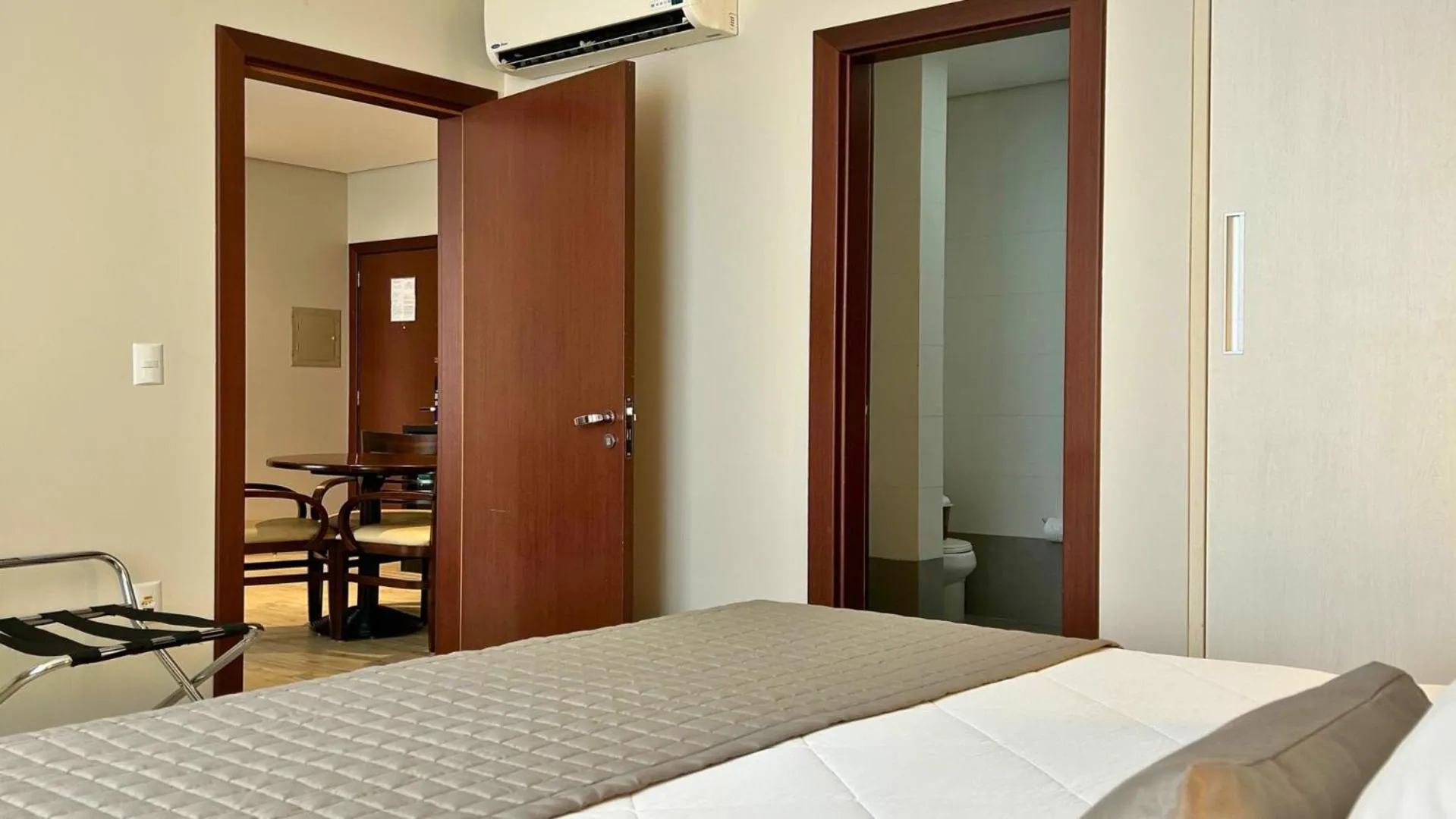 Bedroom, Bed in Comfort Hotel & Suítes Rondonópolis