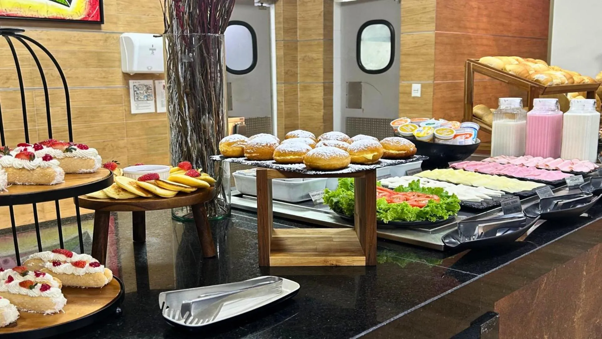 Restaurant/places to eat in Comfort Hotel & Suítes Rondonópolis