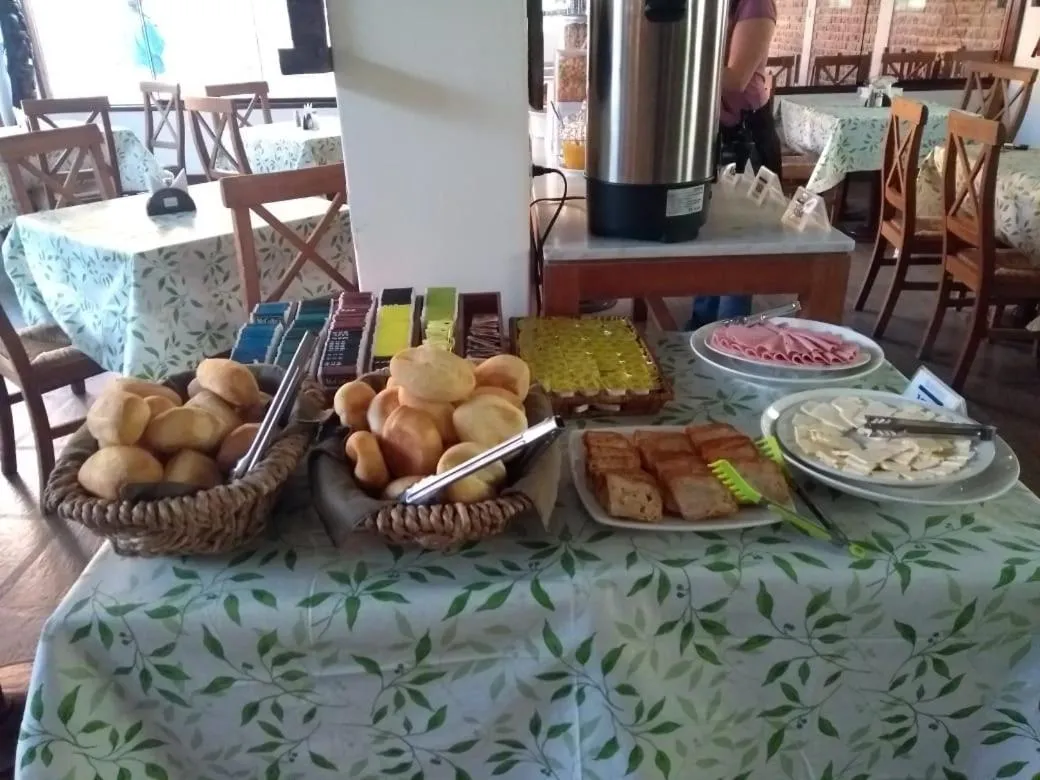 Breakfast in Hotel El Huacachinero- Hotel Familiar