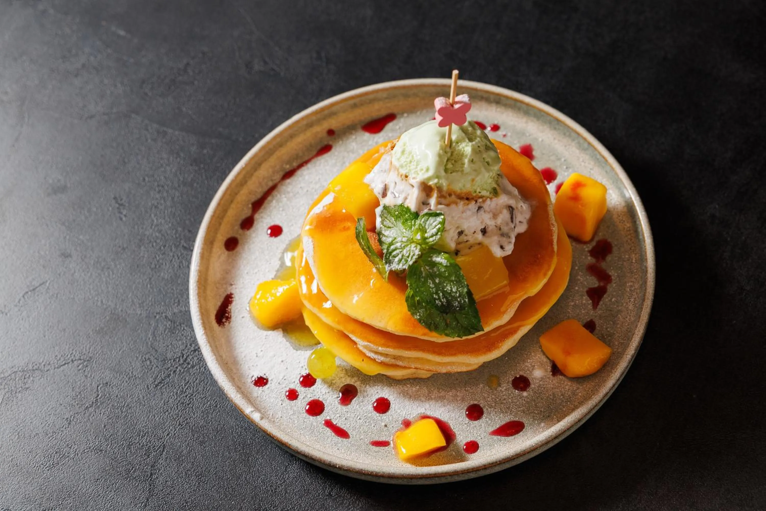 Restaurant/places to eat in City Premium Heritage