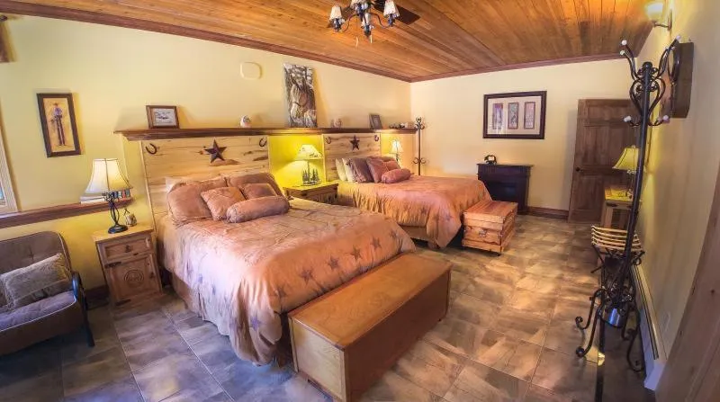 Bed in Elktrace Bed and Breakfast