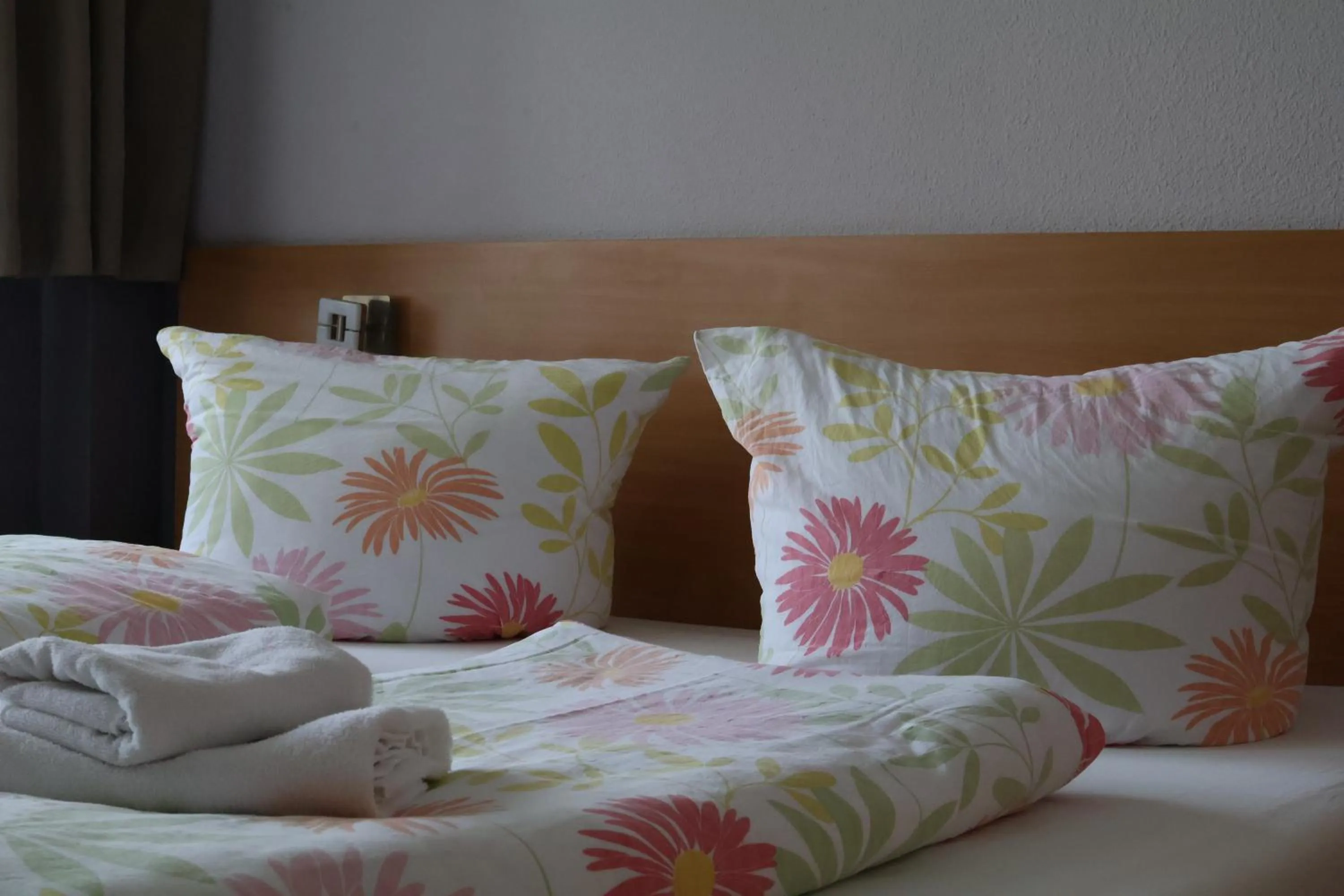 Bed in Hotel Carolaruh