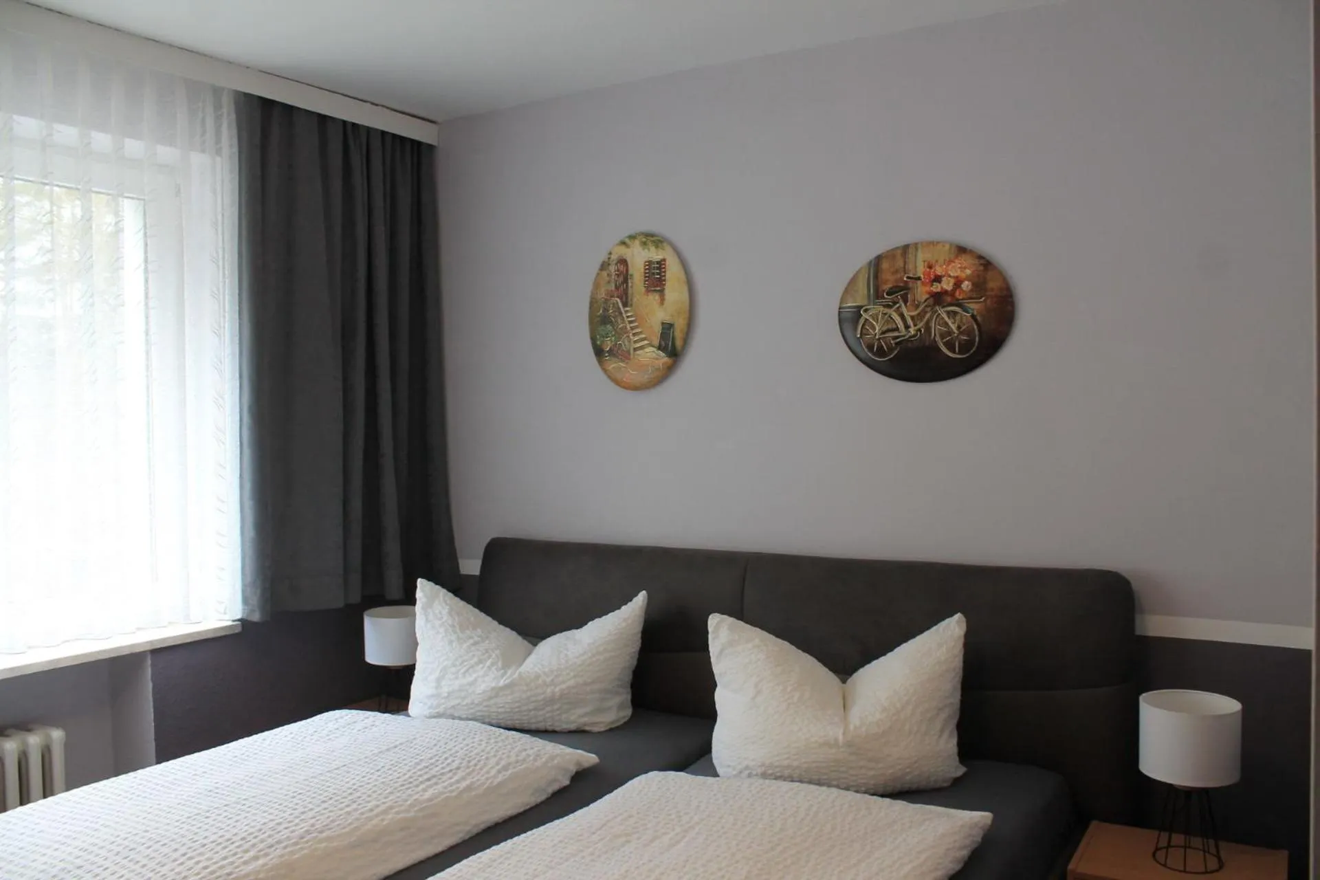 Bed in Hotel Carolaruh