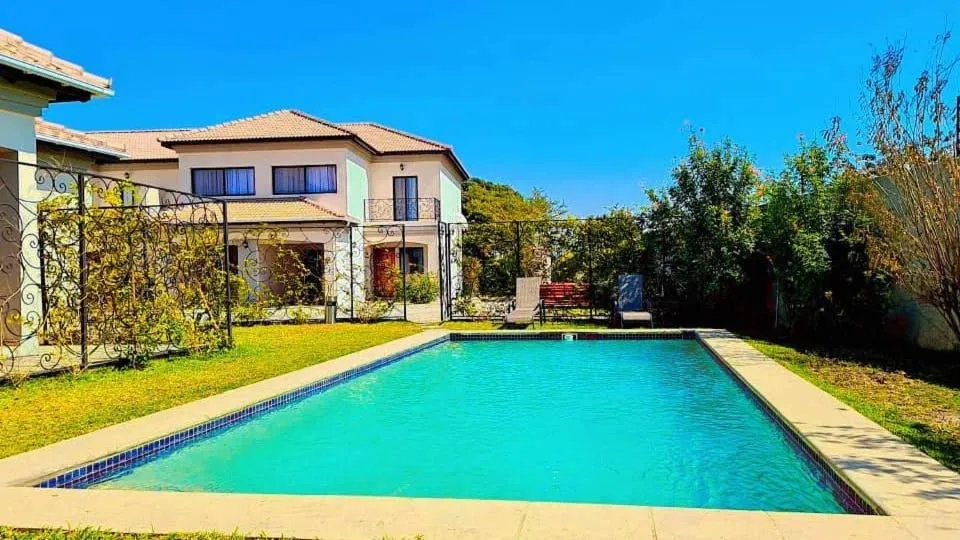 Swimming pool in 24 Roma