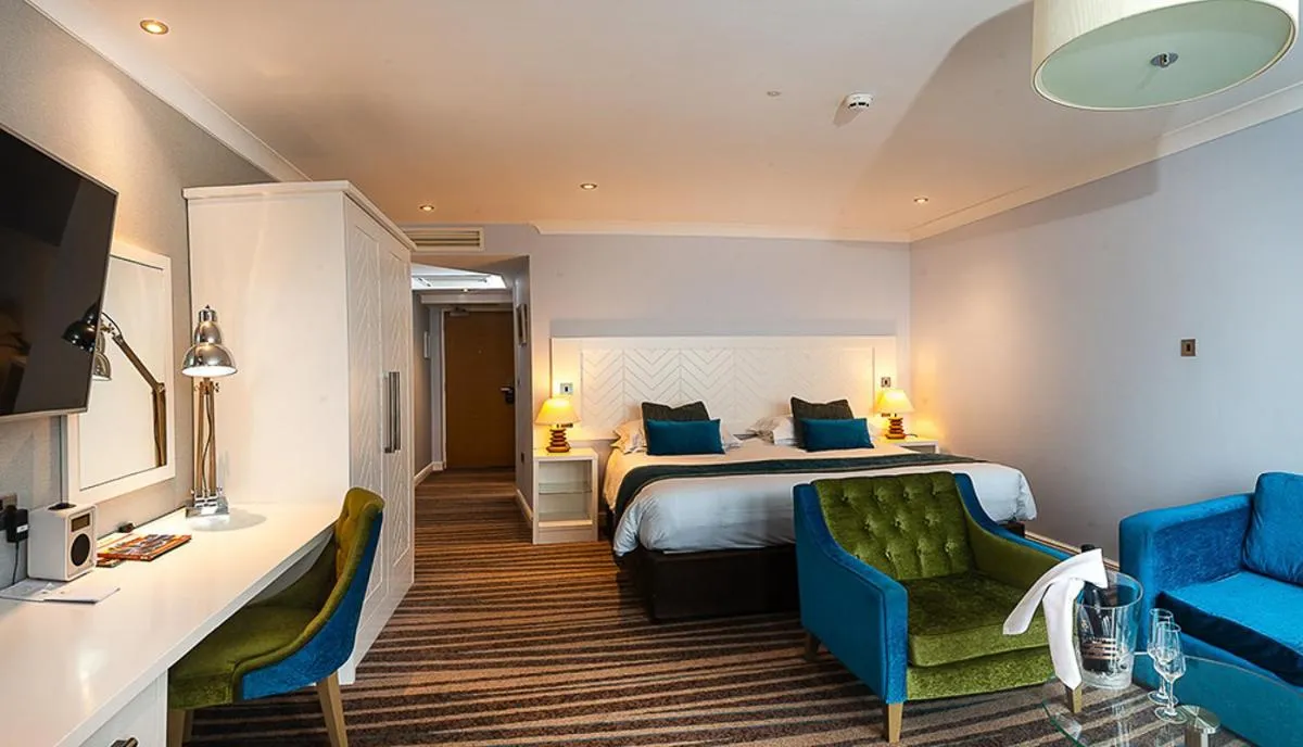 Bedroom, Bed in St George's Hotel - Llandudno