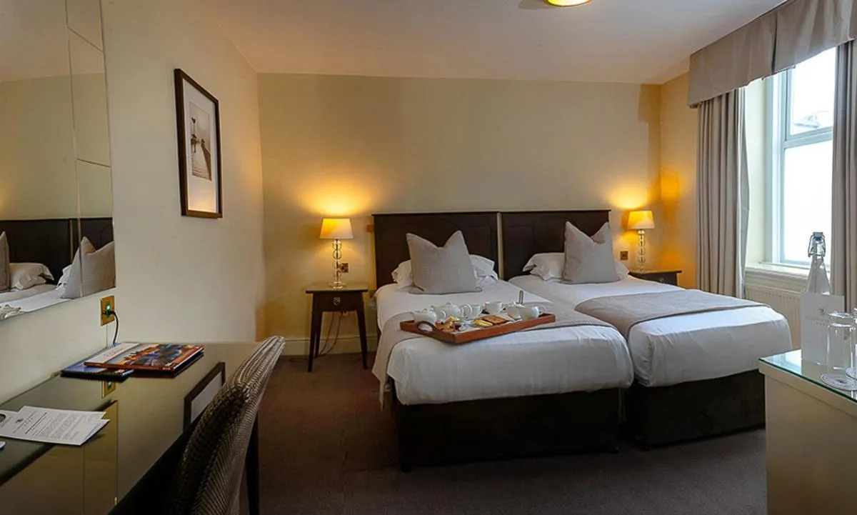 Bedroom, Bed in St George's Hotel - Llandudno