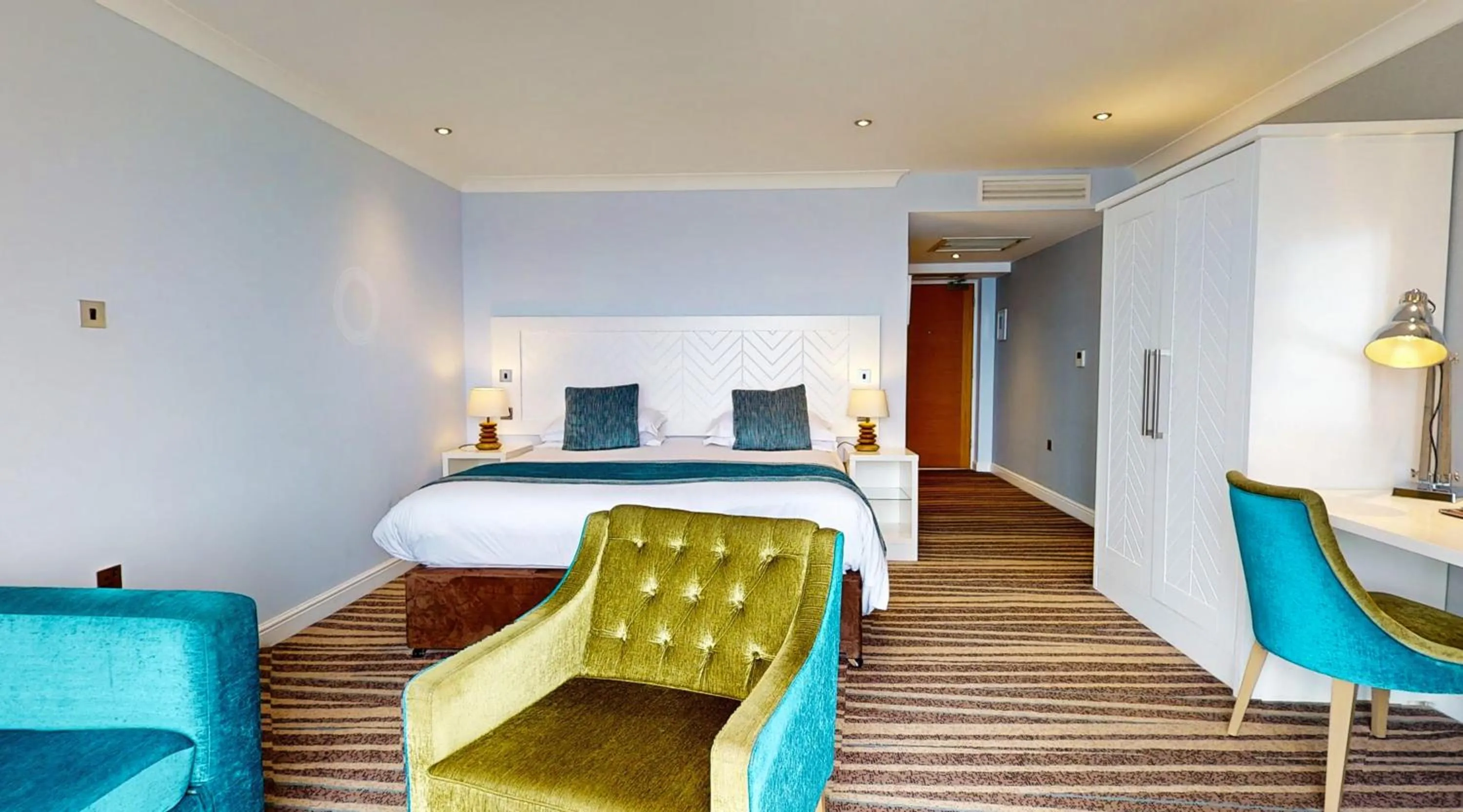 Bedroom, Bed in St George's Hotel - Llandudno