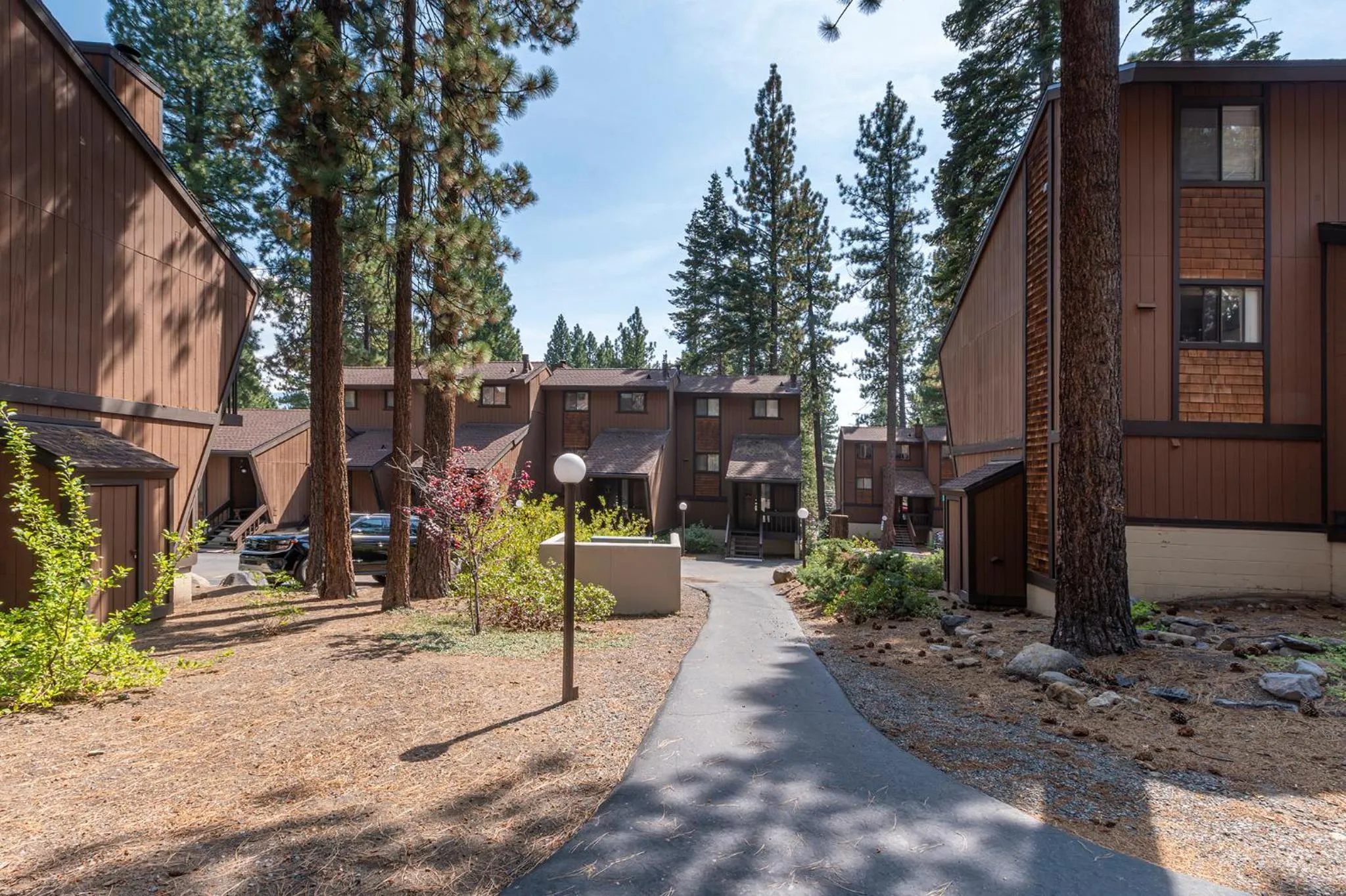 Property building in Club Tahoe Resort