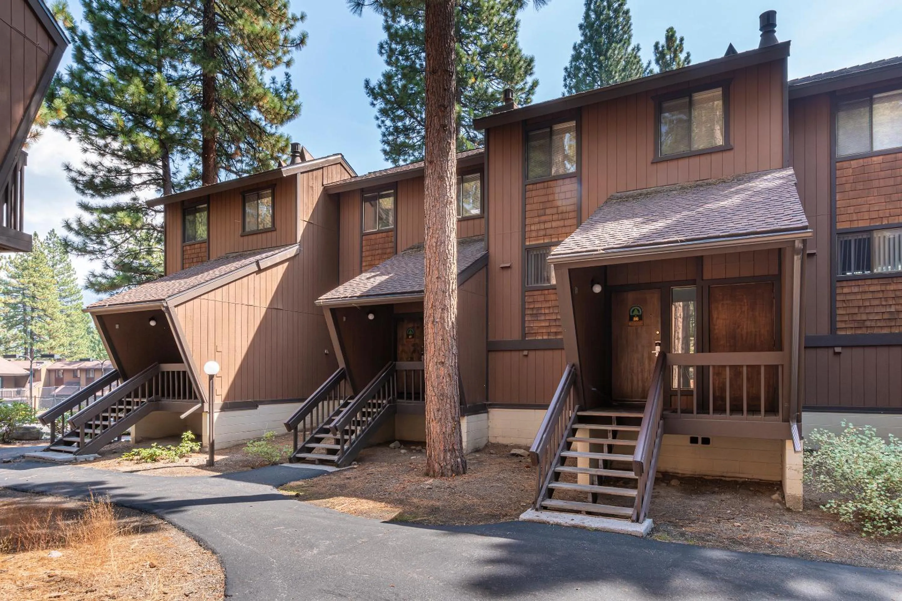 Property building in Club Tahoe Resort