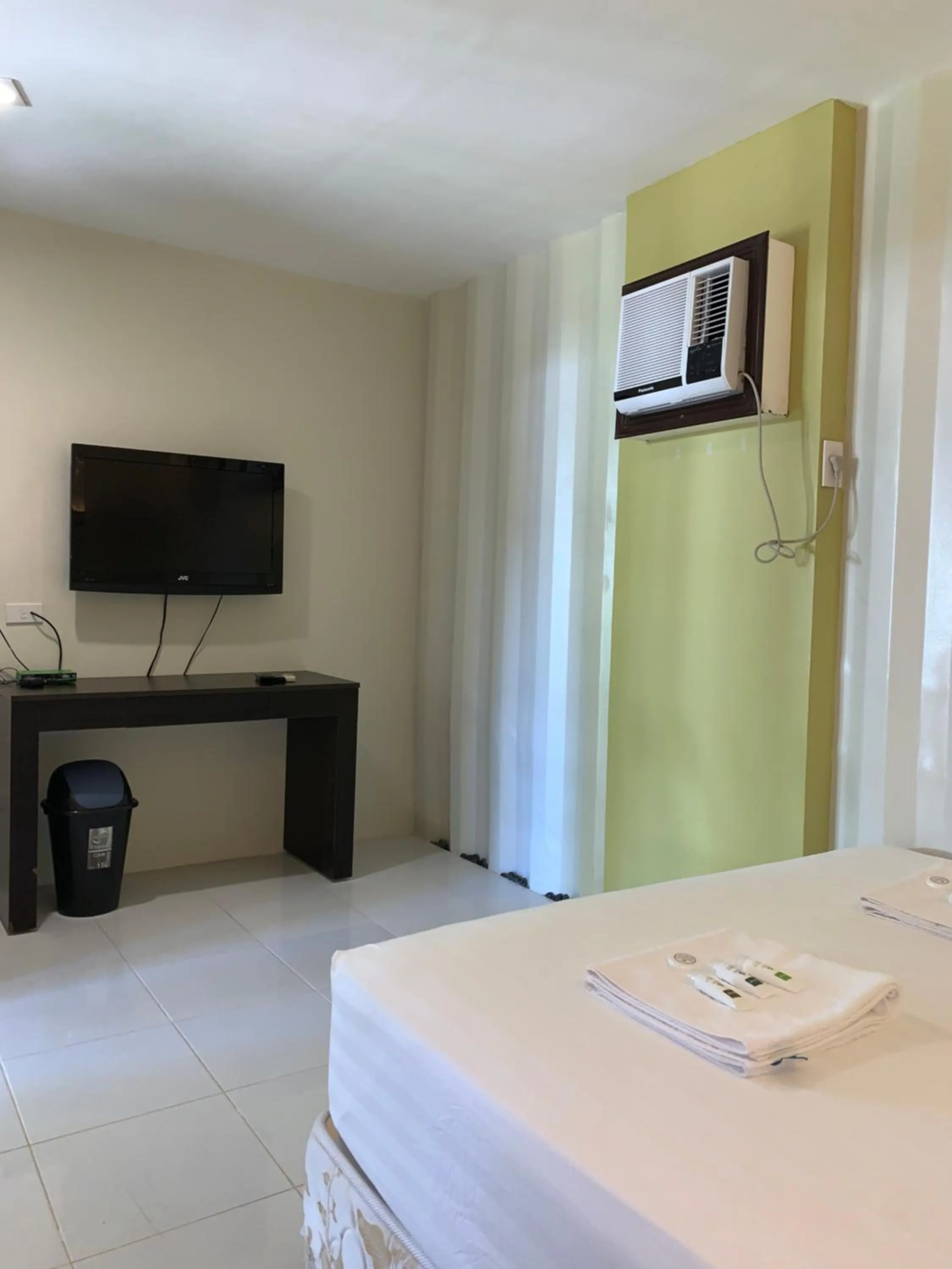 Bed in Anika Island Resort