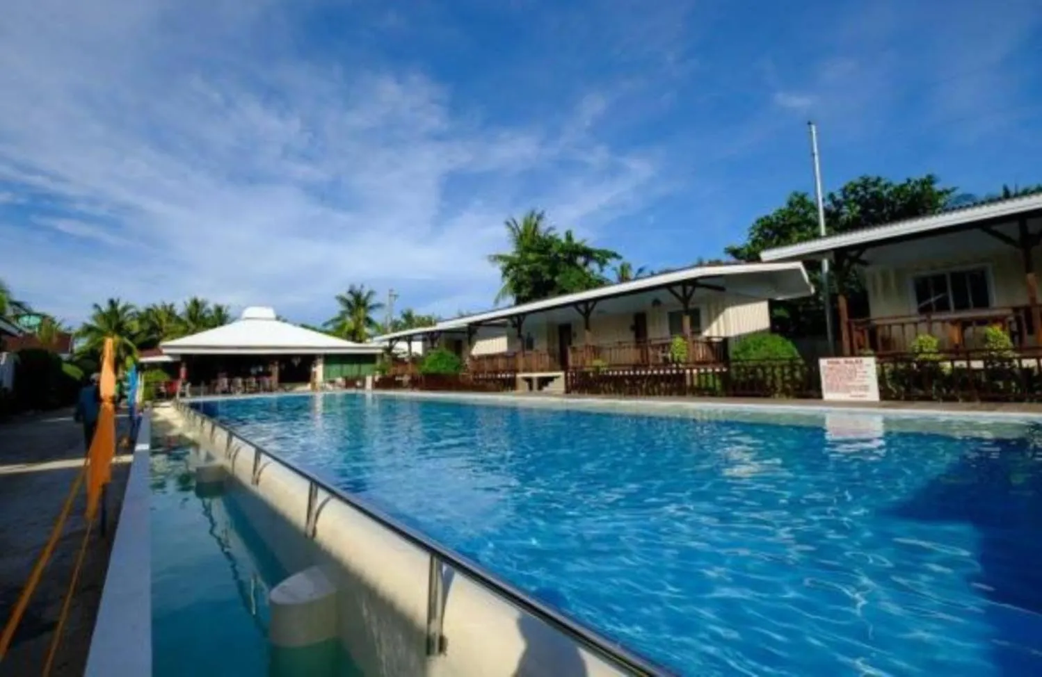 Swimming pool in Anika Island Resort