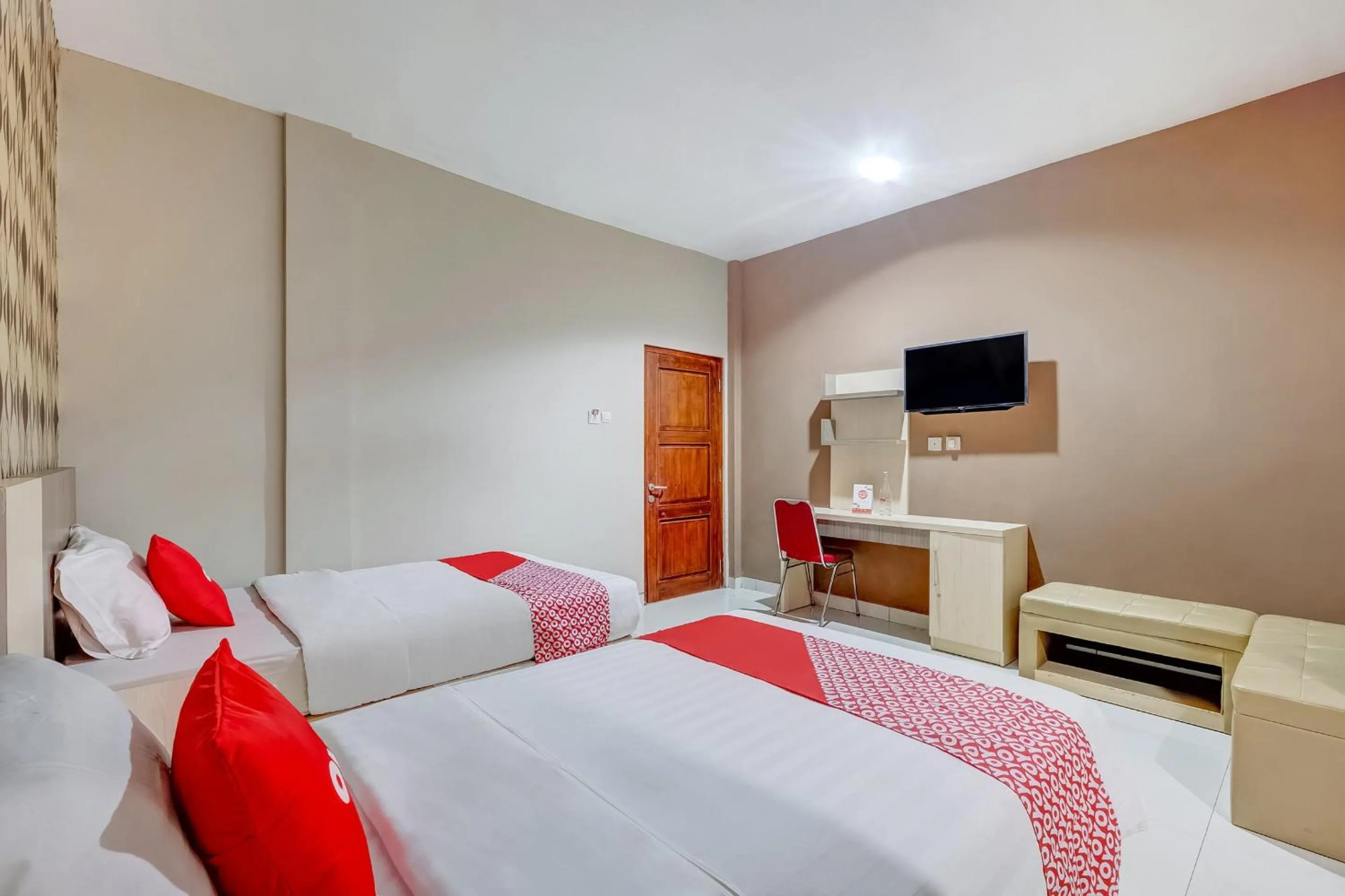 Bedroom in OYO Flagship Tembok Batu Residence