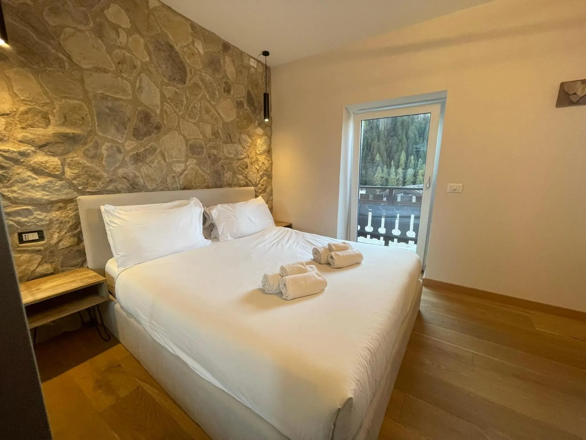 Bed in SnowLake Suite & Apartment