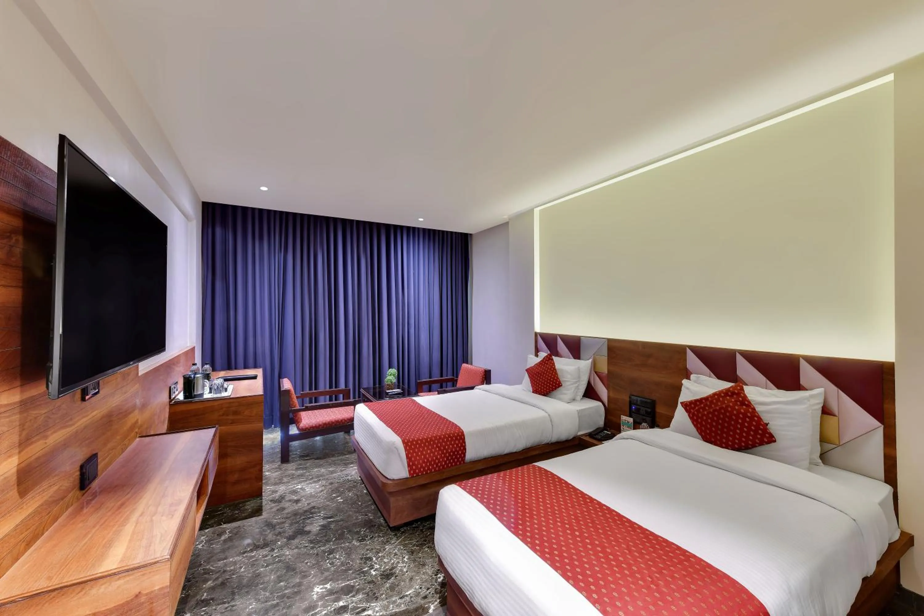 Bed in Quality Inn Regency, Nashik